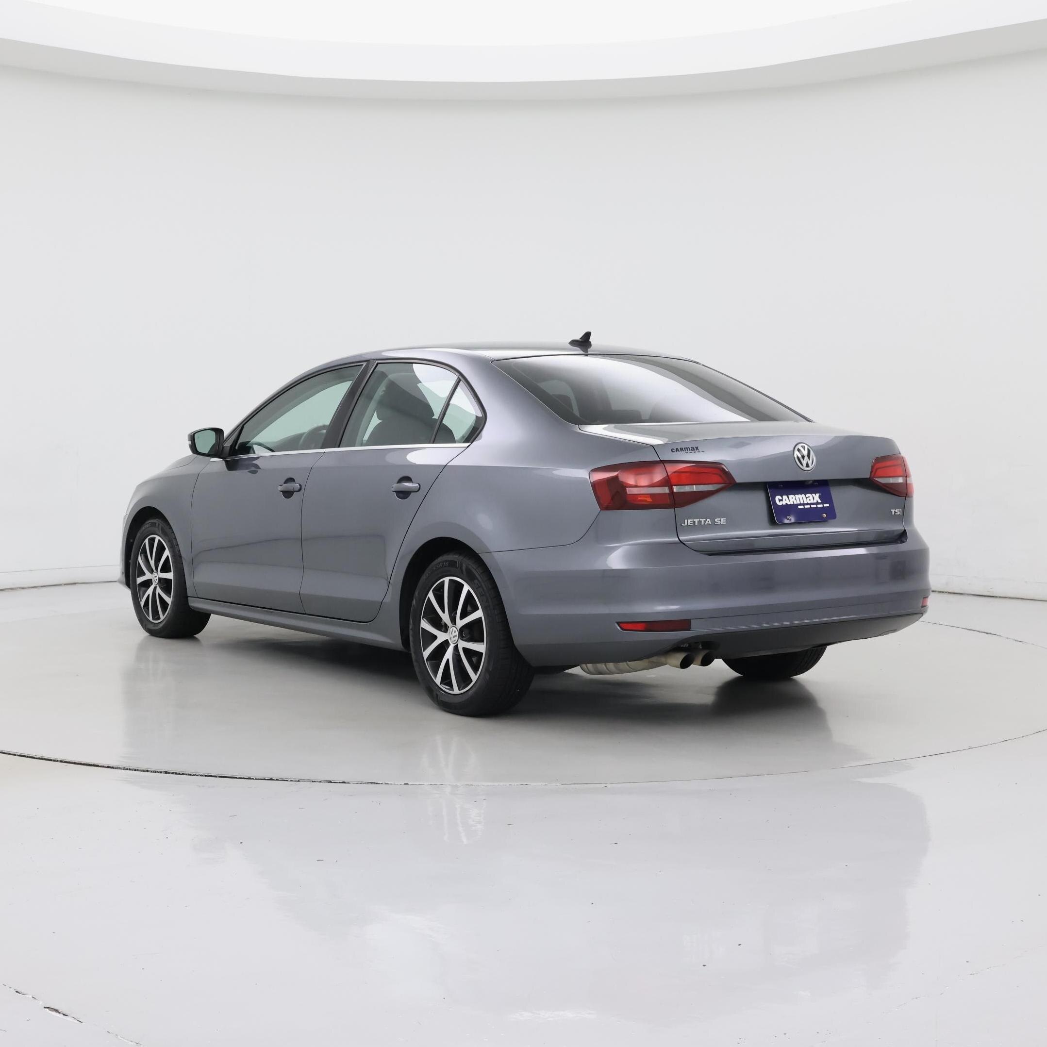Thumbnail: 2017 Volkswagen Jetta - 2