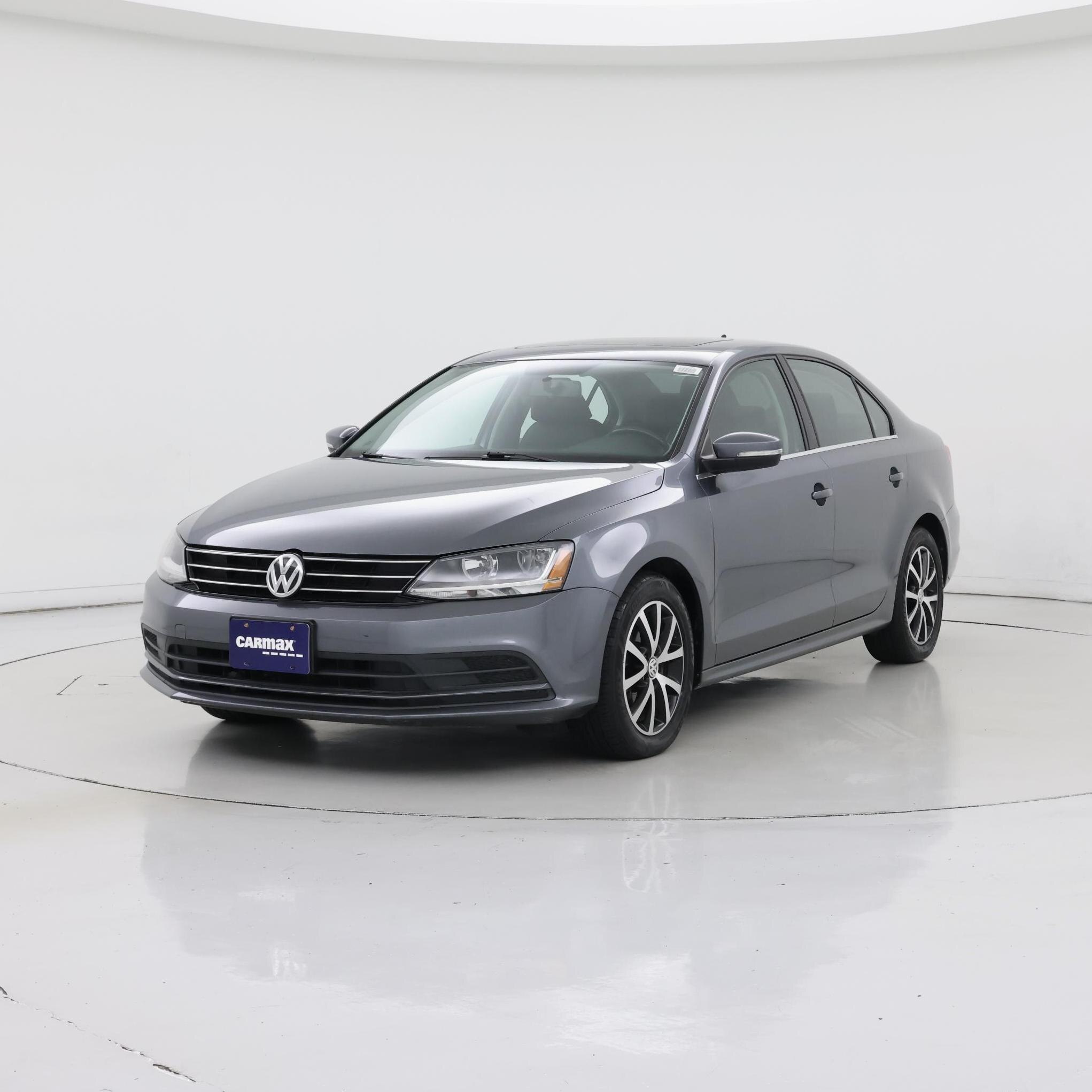 Thumbnail: 2017 Volkswagen Jetta - 4