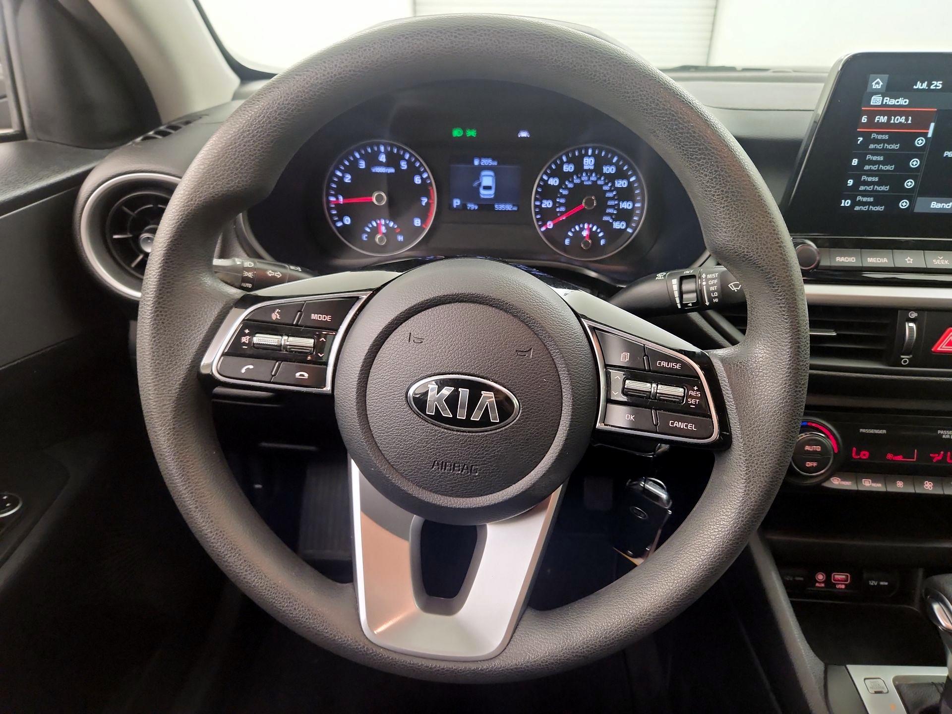 Thumbnail: 2019 Kia Forte - 10