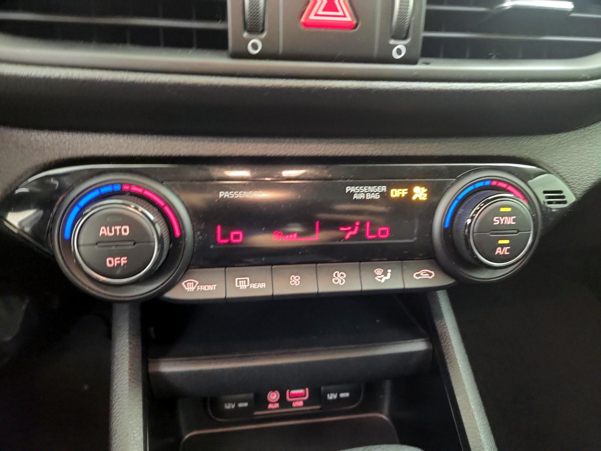 Thumbnail: 2019 Kia Forte - 16