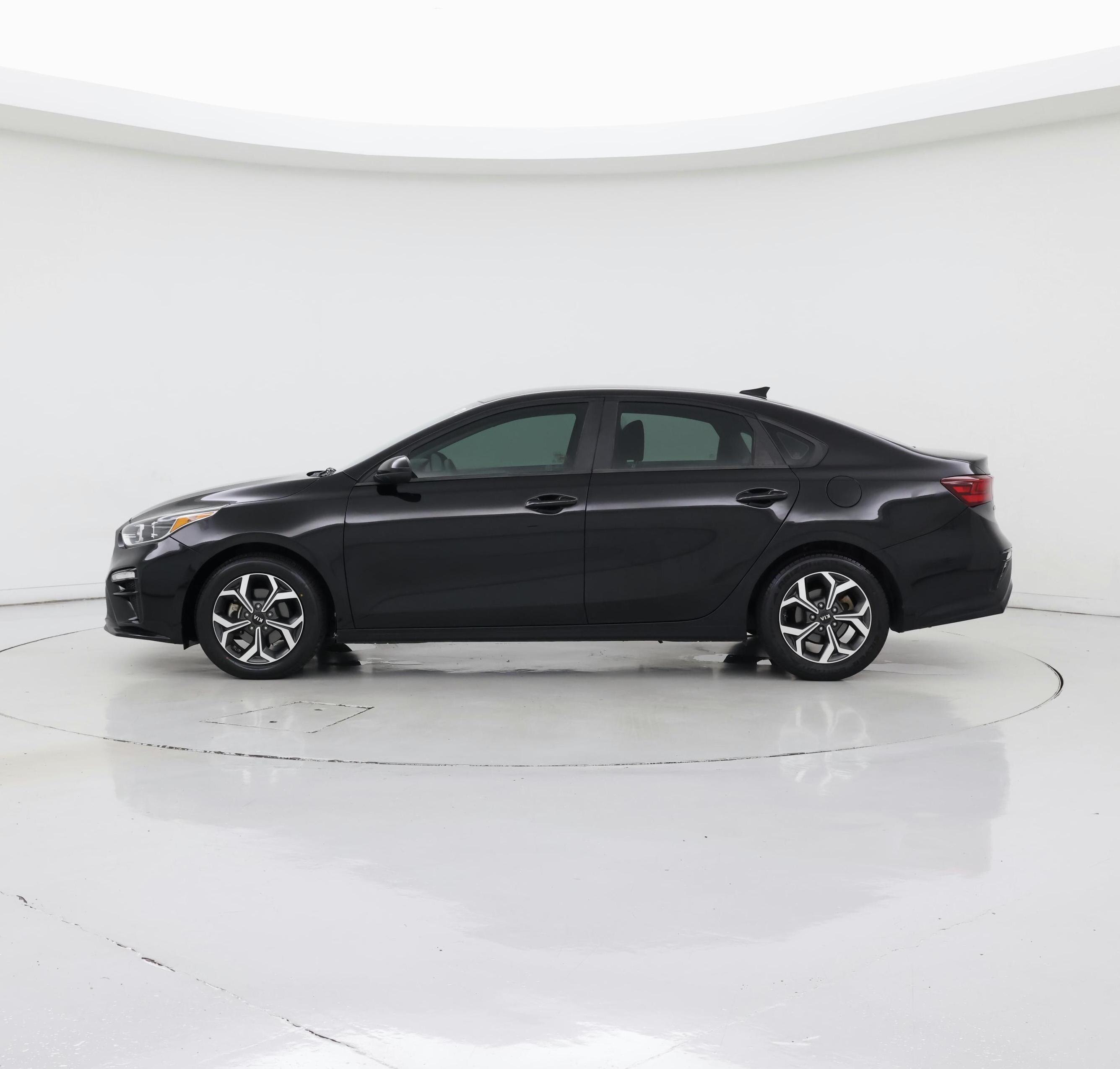 Thumbnail: 2019 Kia Forte - 3