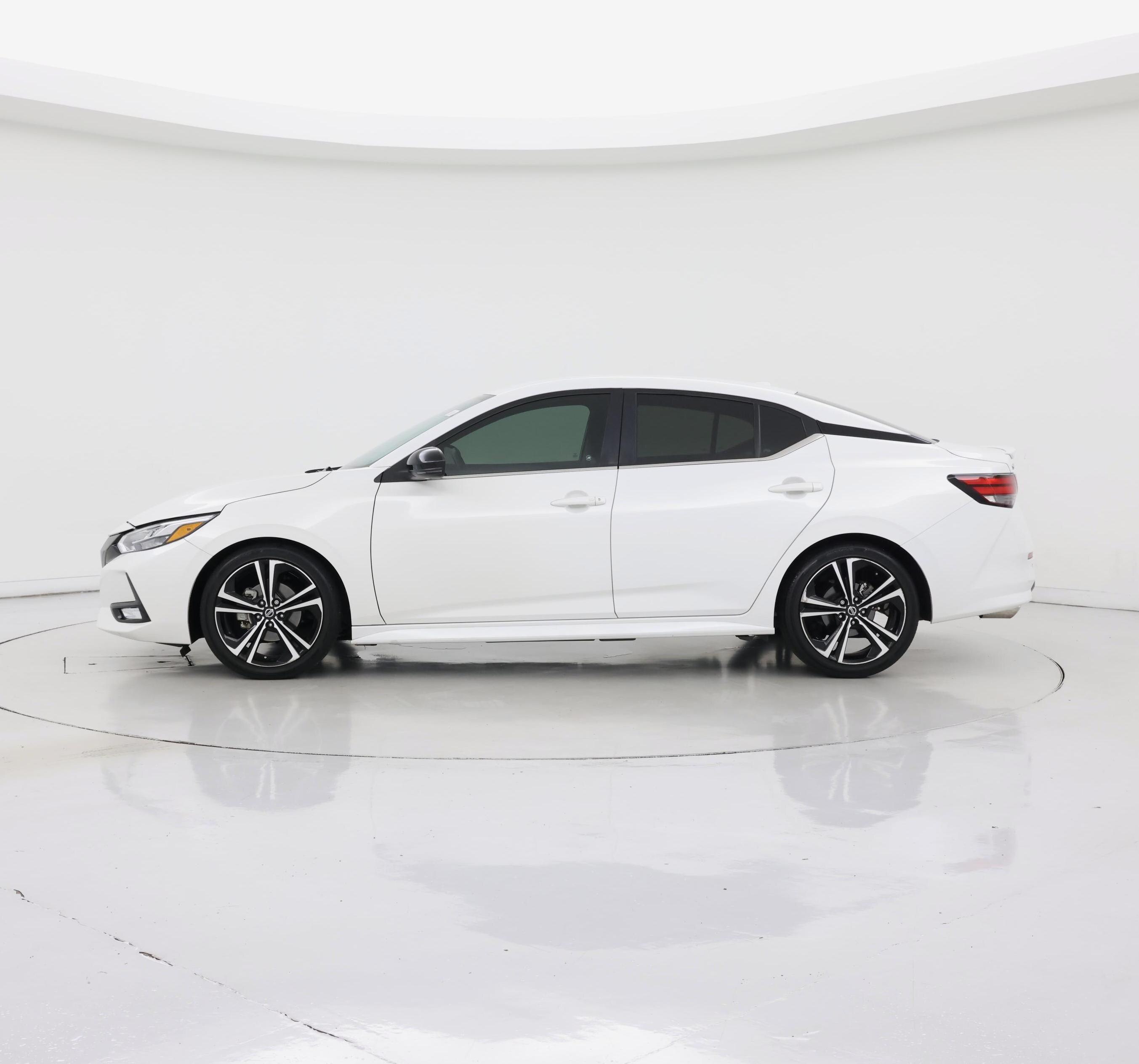 Thumbnail: 2021 Nissan Sentra - 3