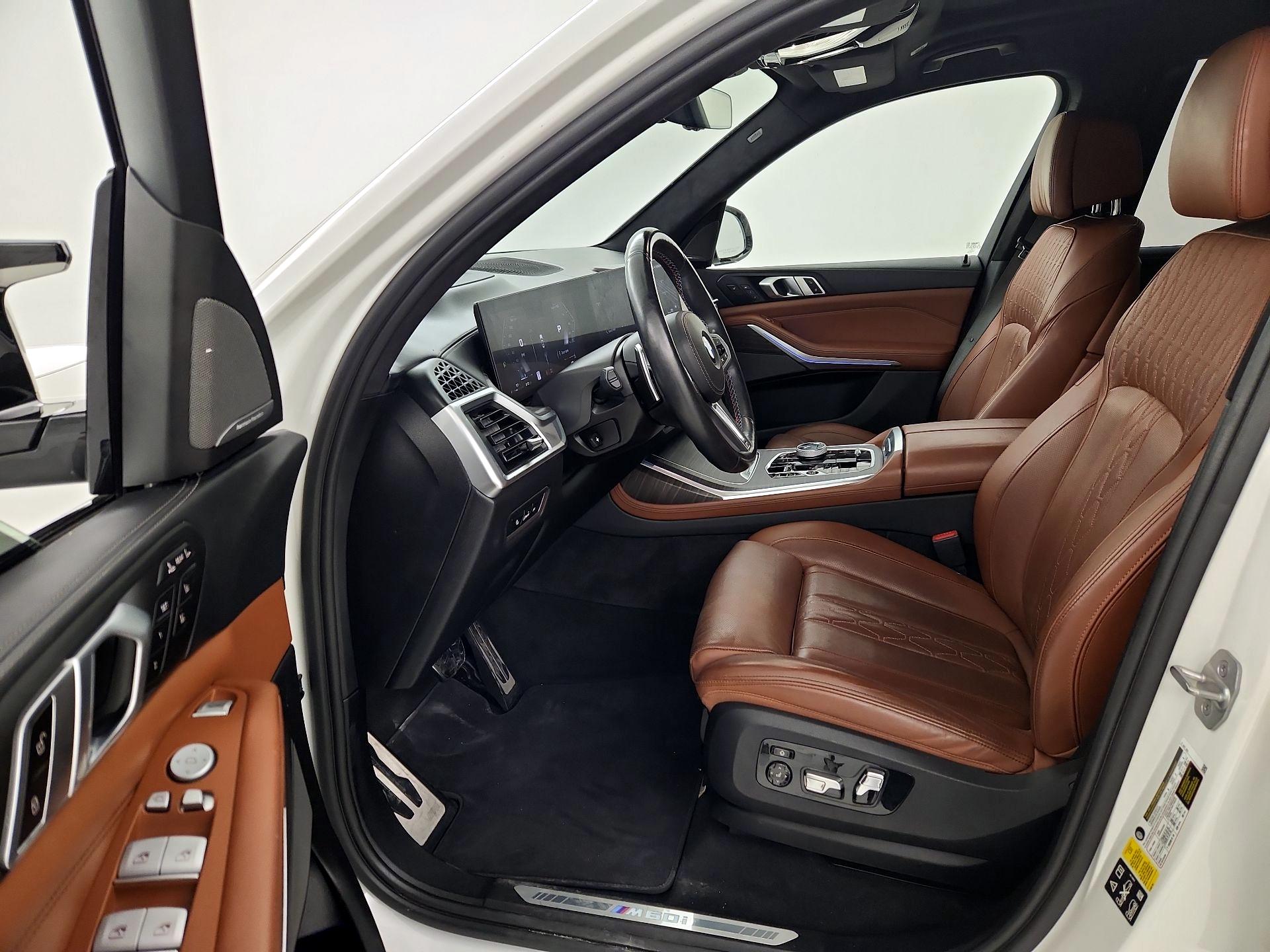 Thumbnail: 2024 BMW X7 - 11