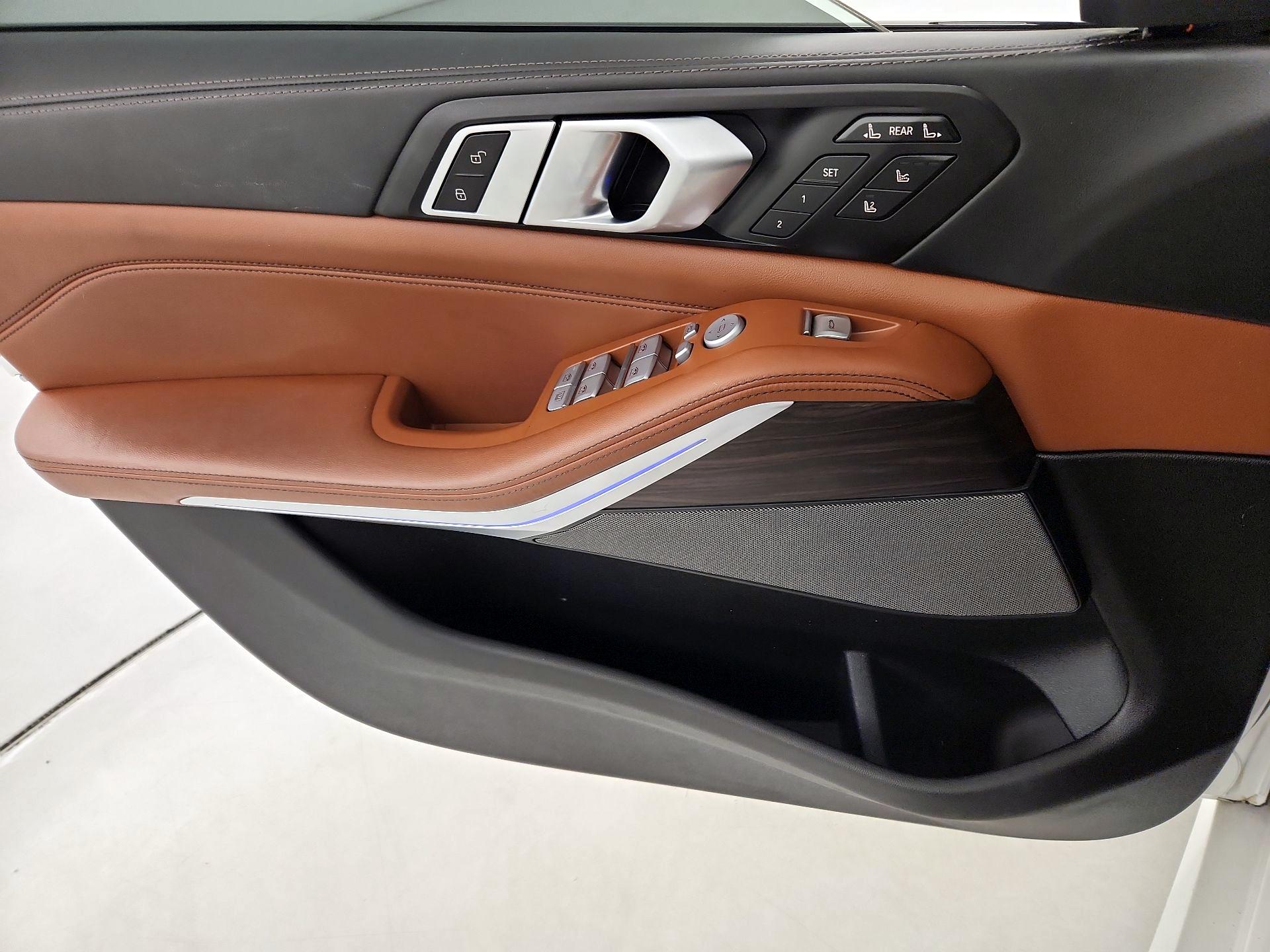 Thumbnail: 2024 BMW X7 - 12