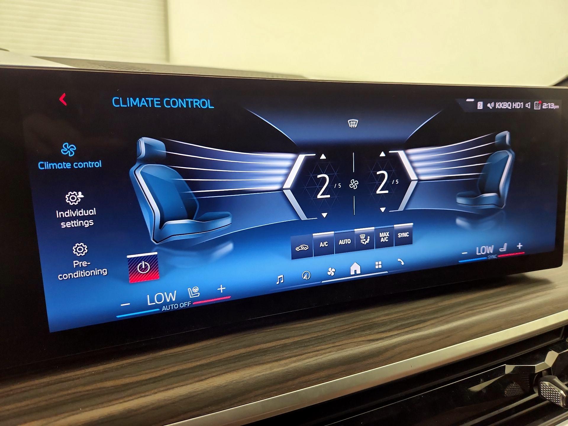 Thumbnail: 2024 BMW X7 - 17