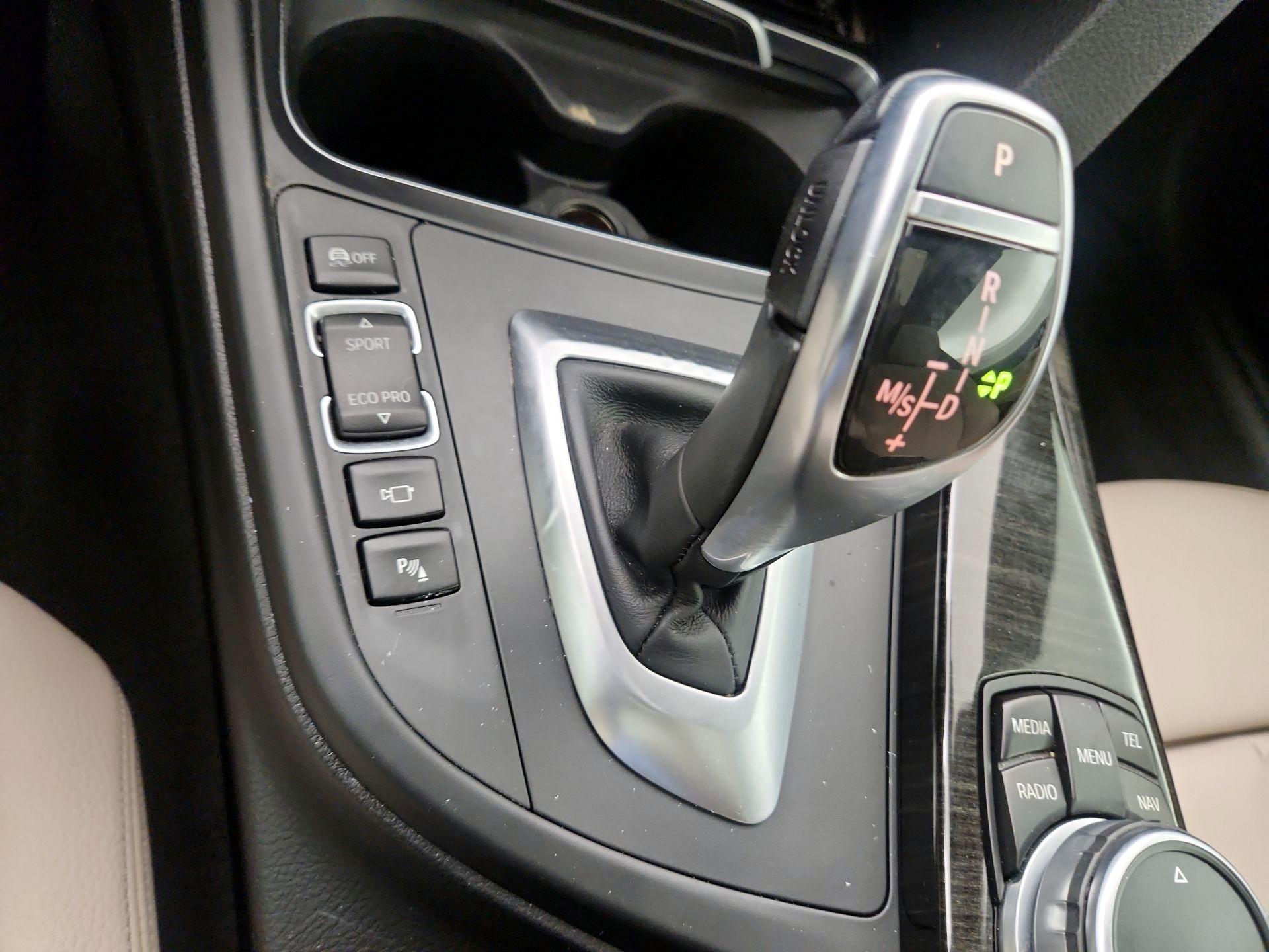Thumbnail: 2016 BMW 4 Series - 18