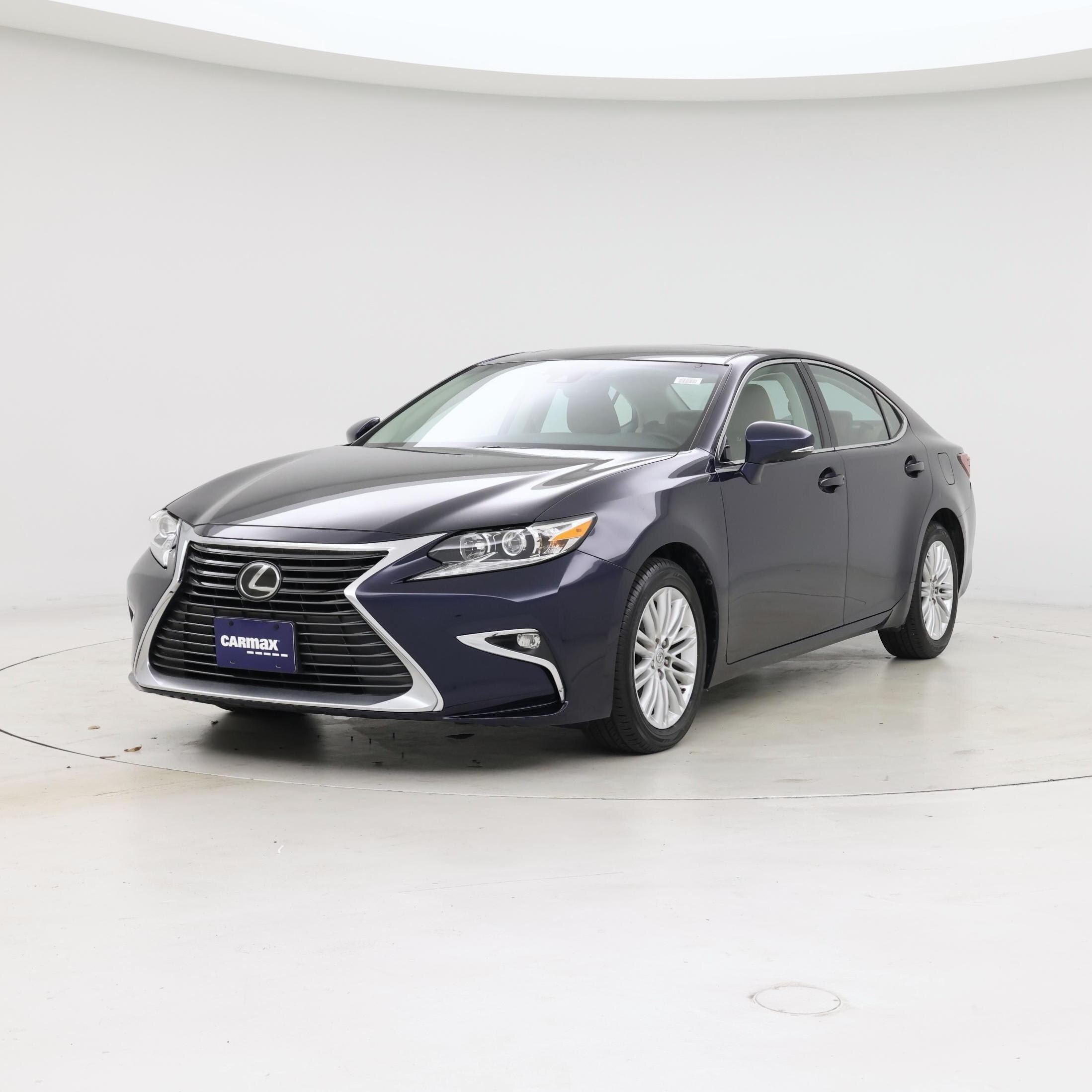 Thumbnail: 2017 Lexus ES - 4