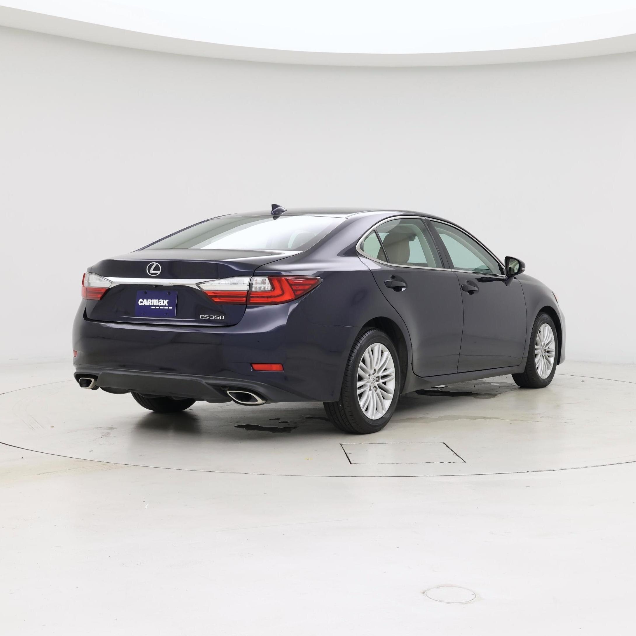 Thumbnail: 2017 Lexus ES - 8