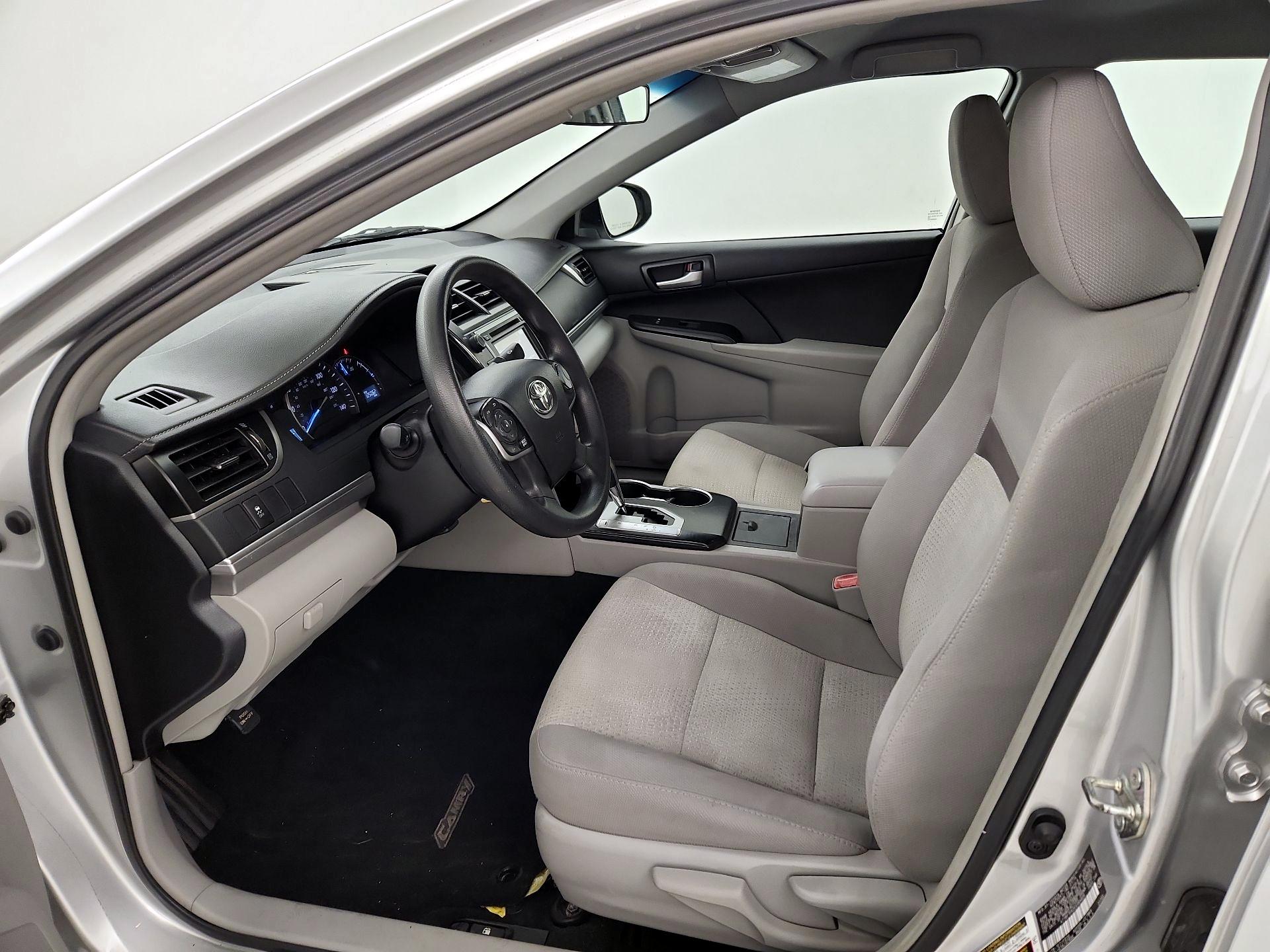Thumbnail: 2014 Toyota Camry - 11