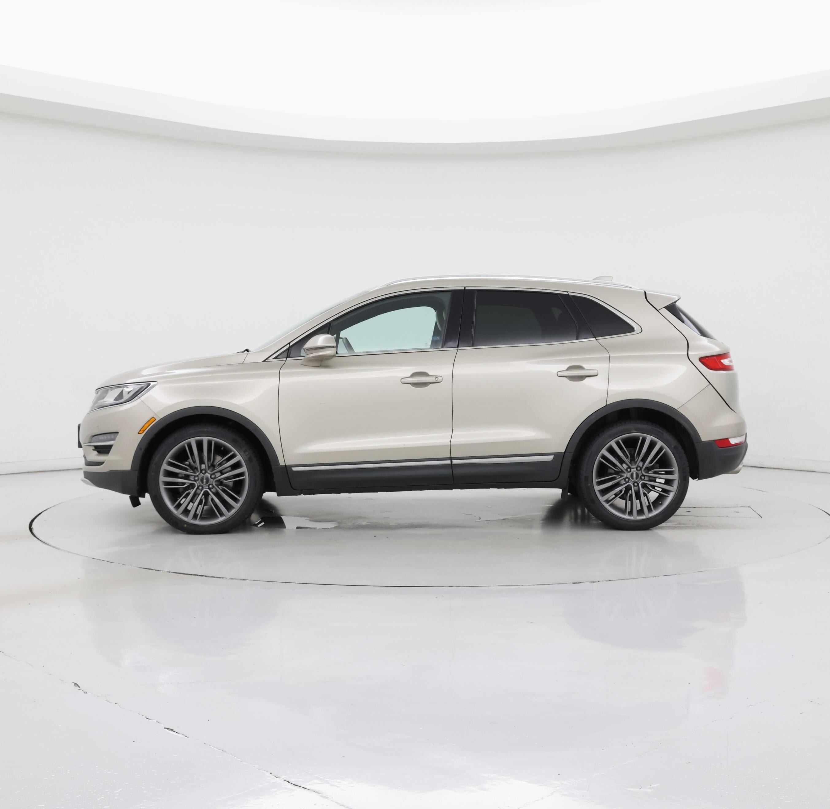 Thumbnail: 2015 Lincoln MKC - 3