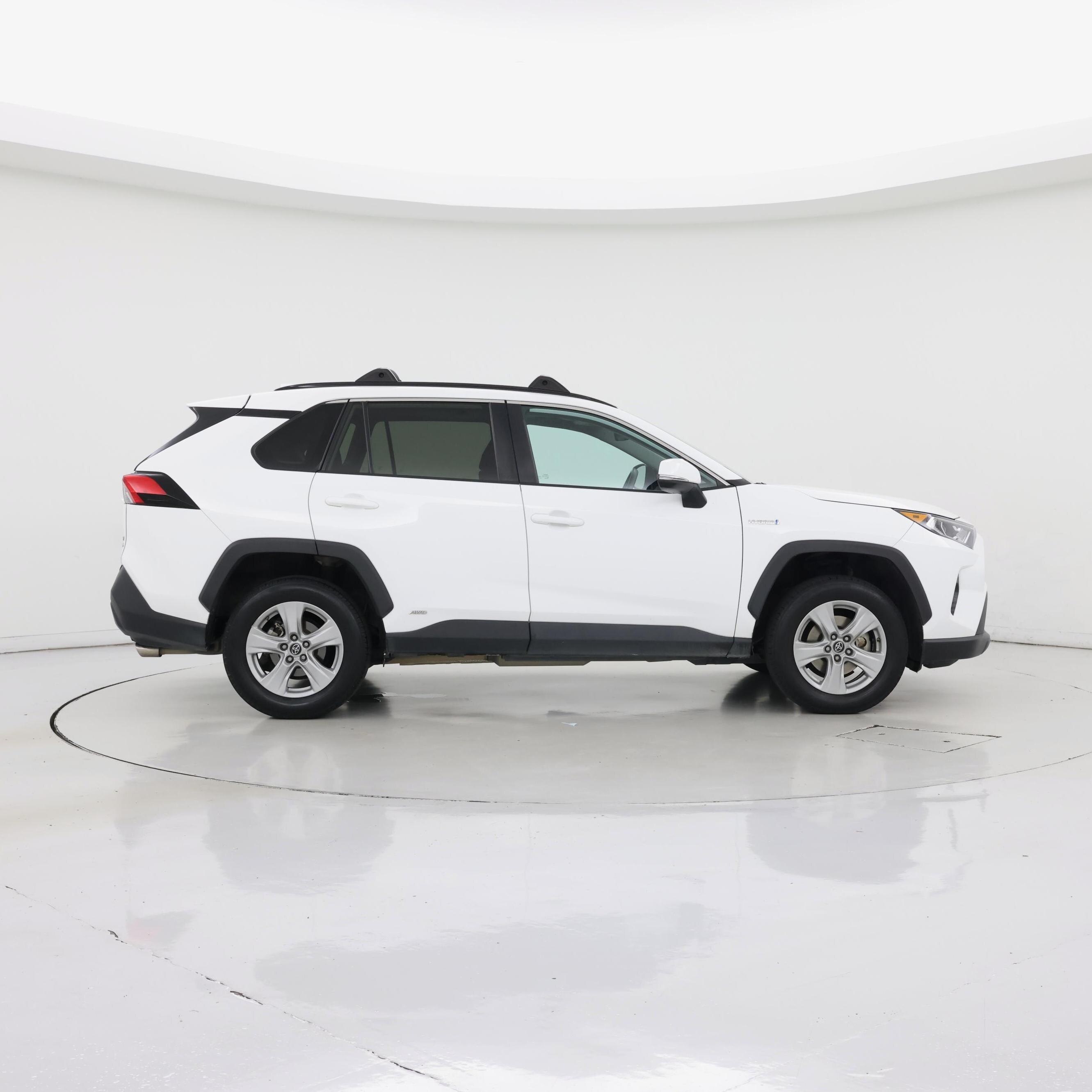 Thumbnail: 2019 Toyota RAV4 - 7