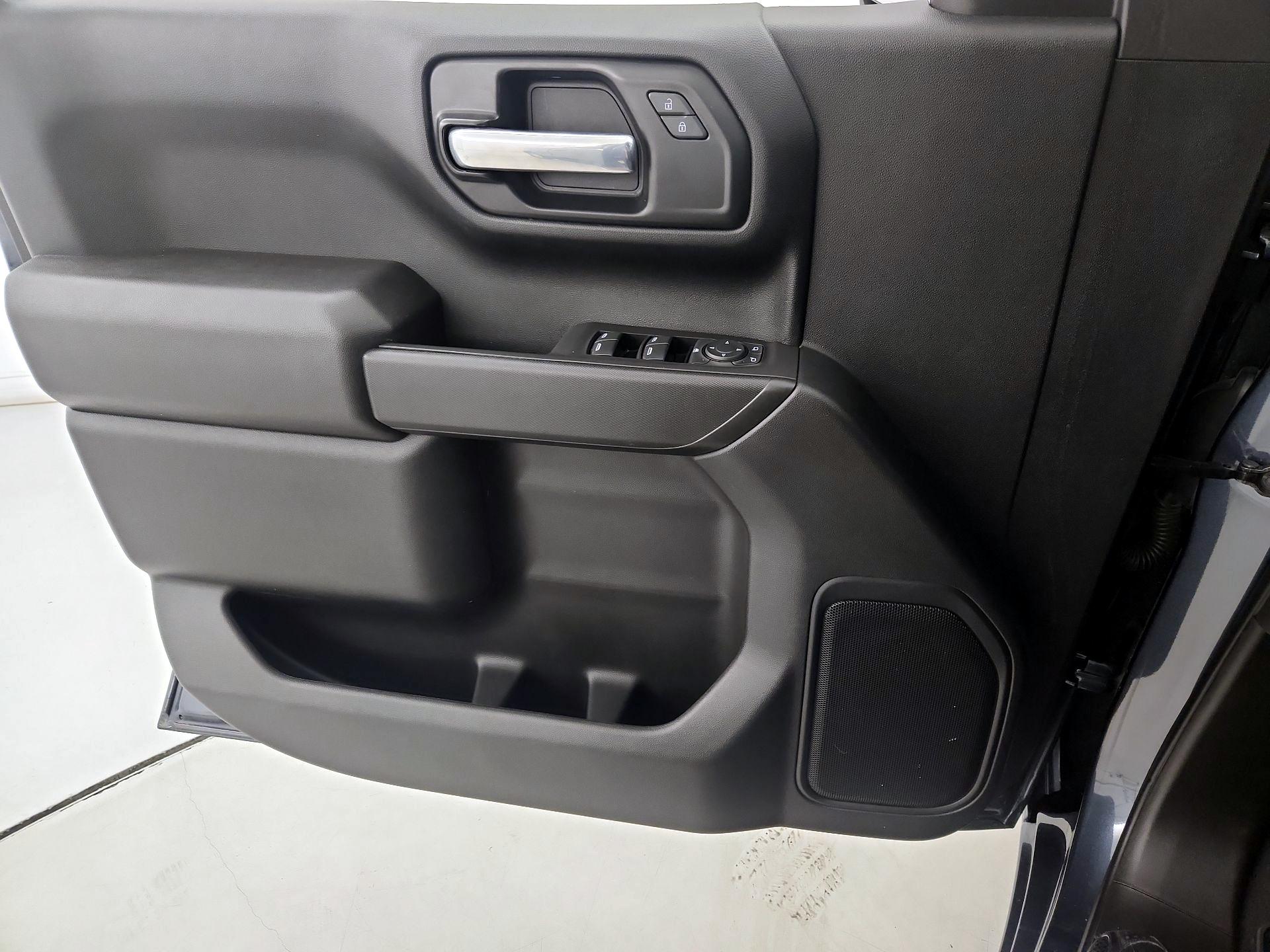 Thumbnail: 2021 Chevrolet Silverado 1500 - 12