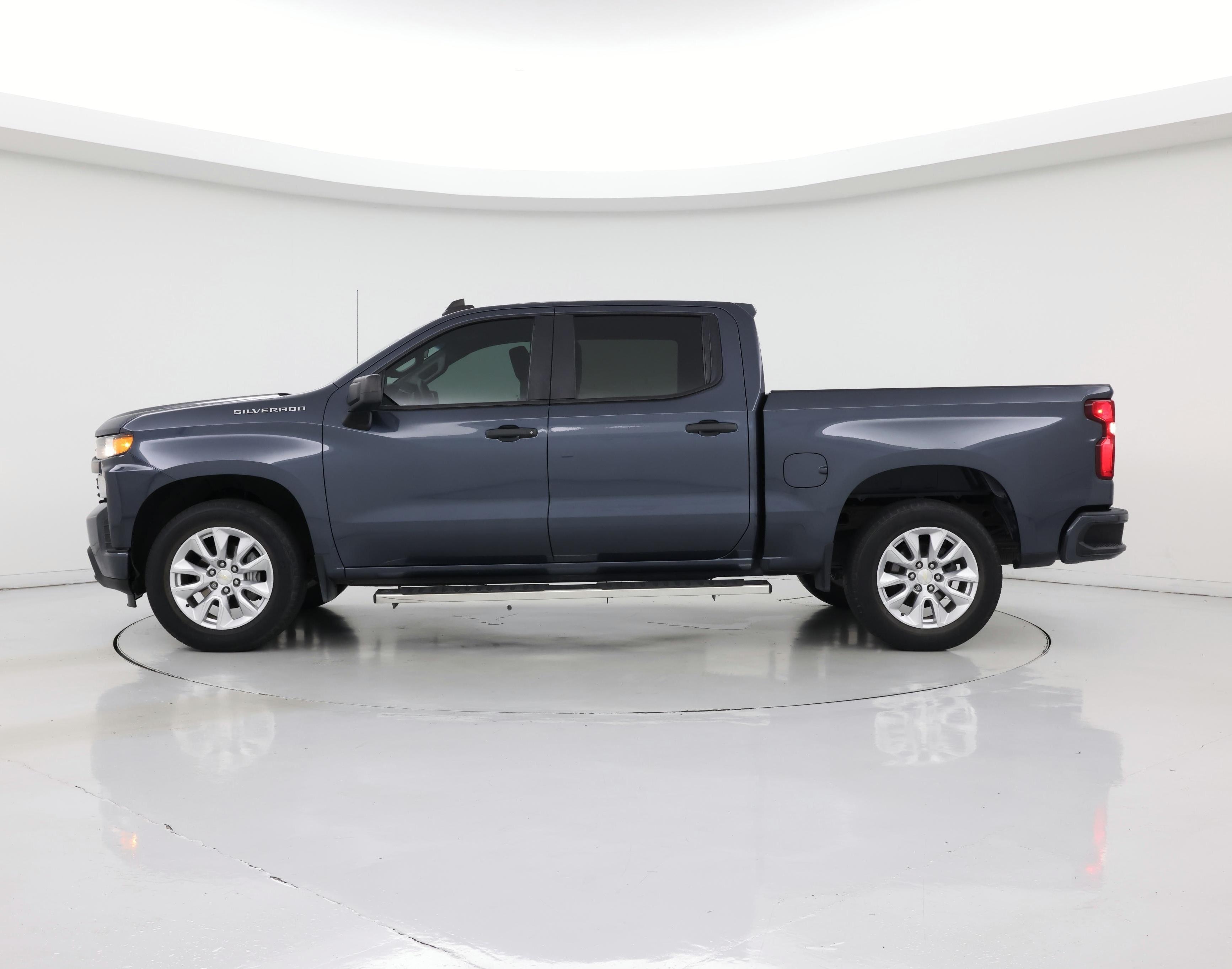 Thumbnail: 2021 Chevrolet Silverado 1500 - 3