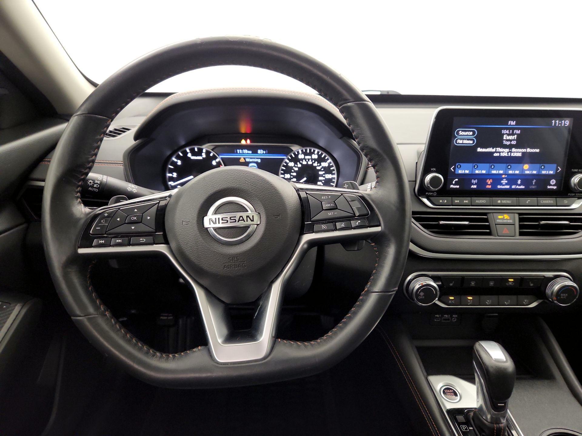 Thumbnail: 2019 Nissan Altima - 10