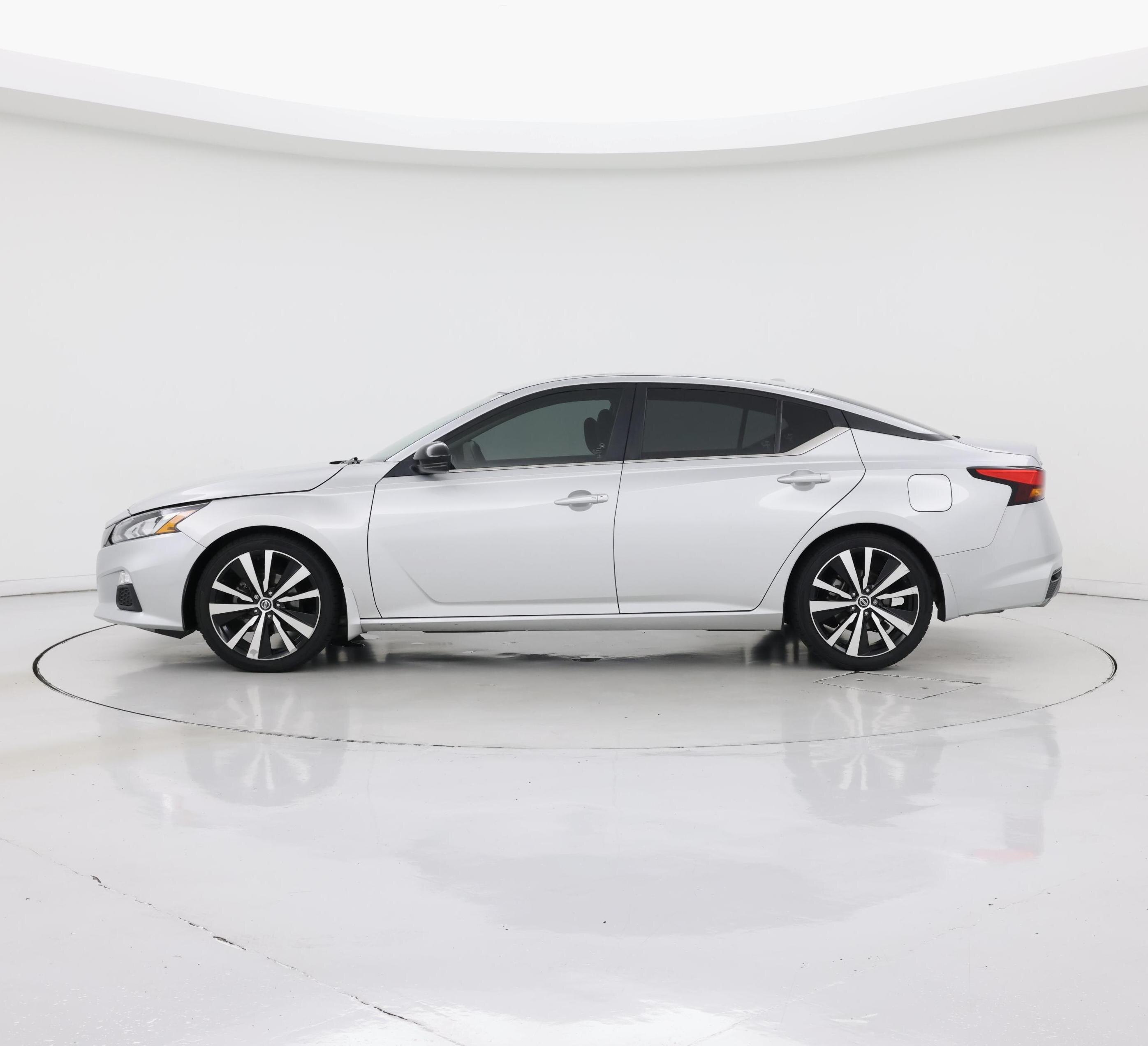 Thumbnail: 2019 Nissan Altima - 3