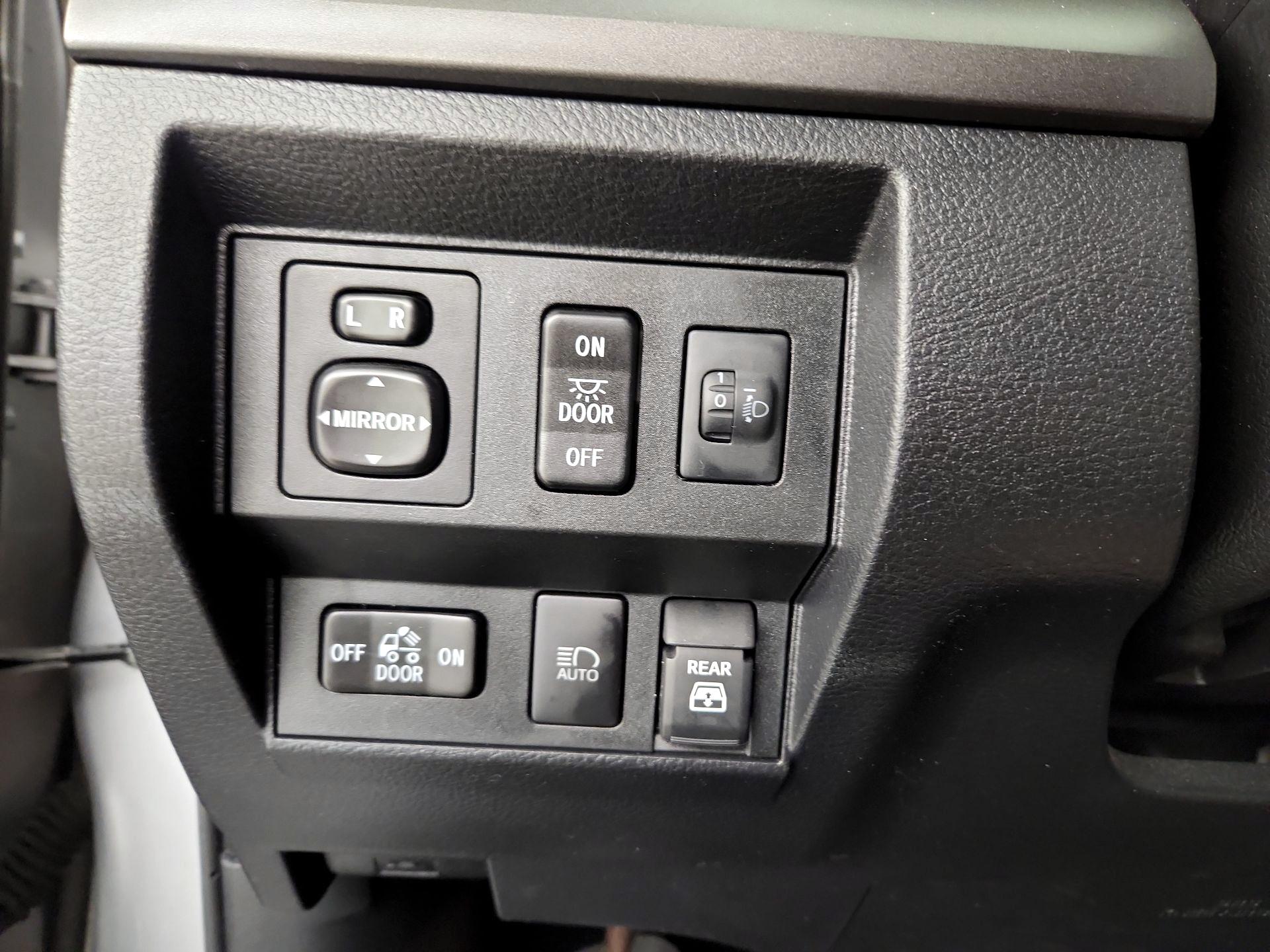 Thumbnail: 2021 Toyota Tundra - 13