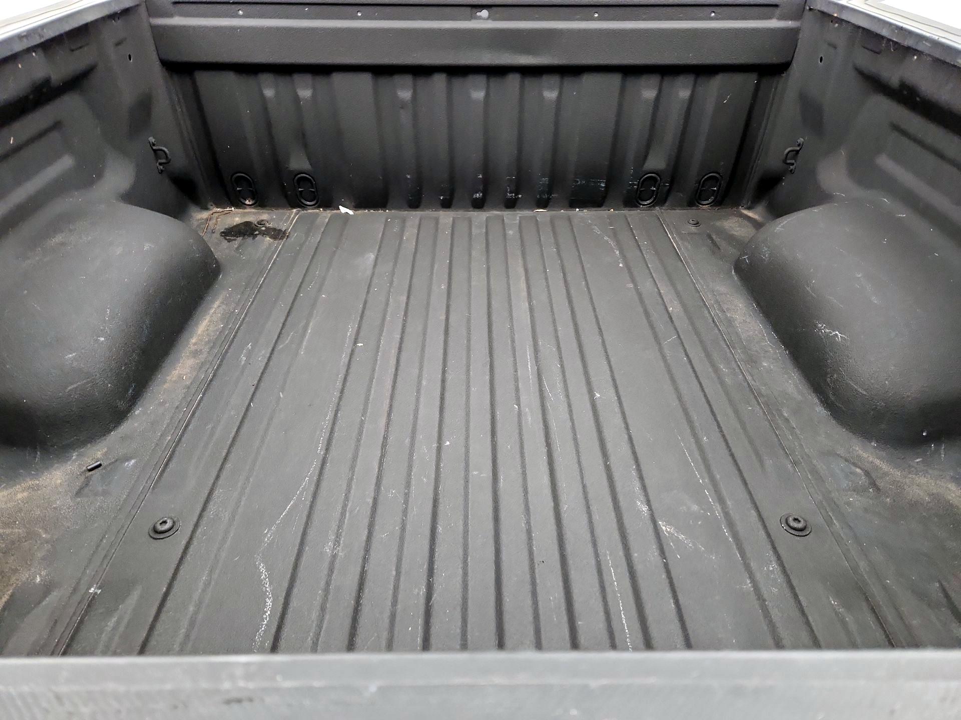 Thumbnail: 2021 Toyota Tundra - 20