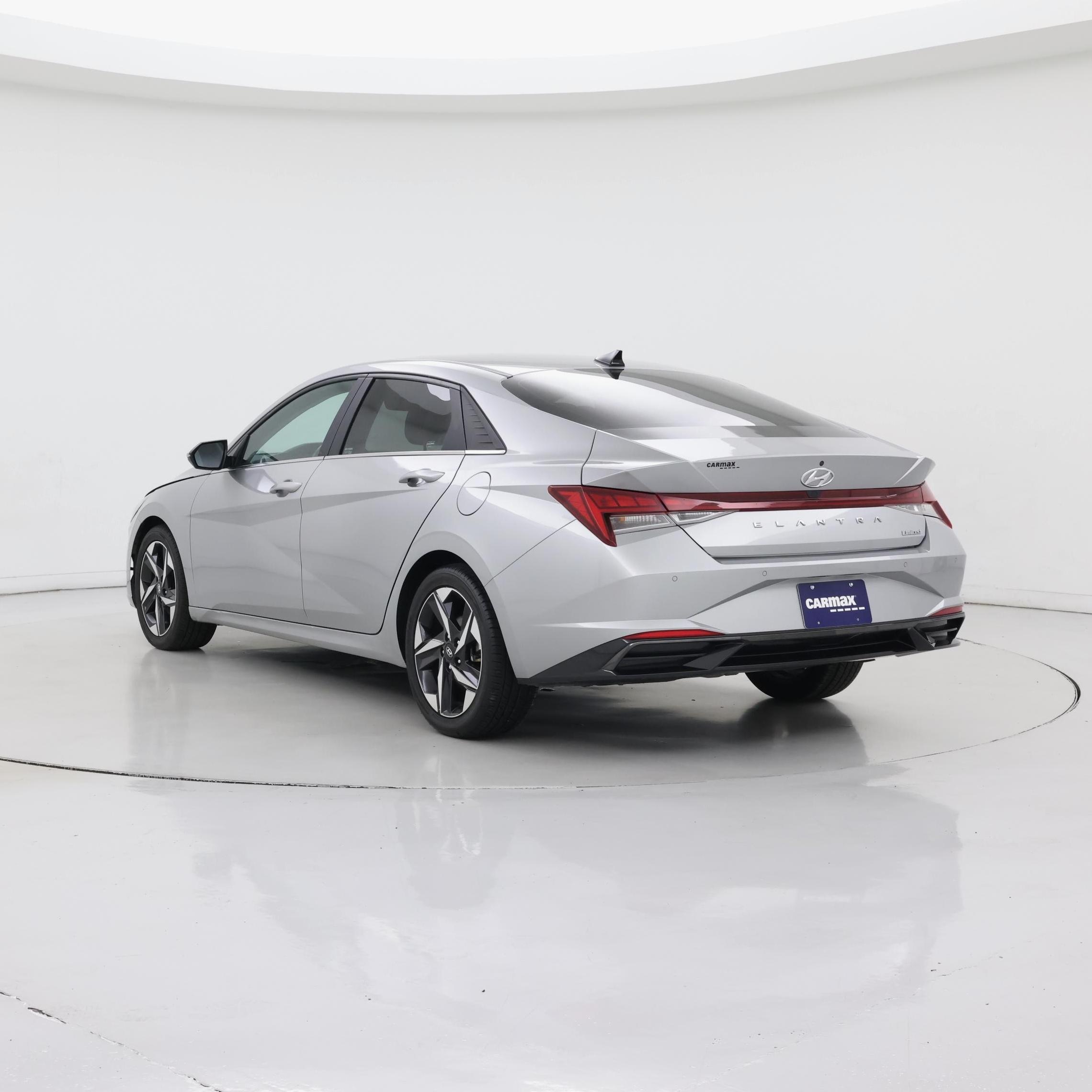 Thumbnail: 2022 Hyundai Elantra - 2