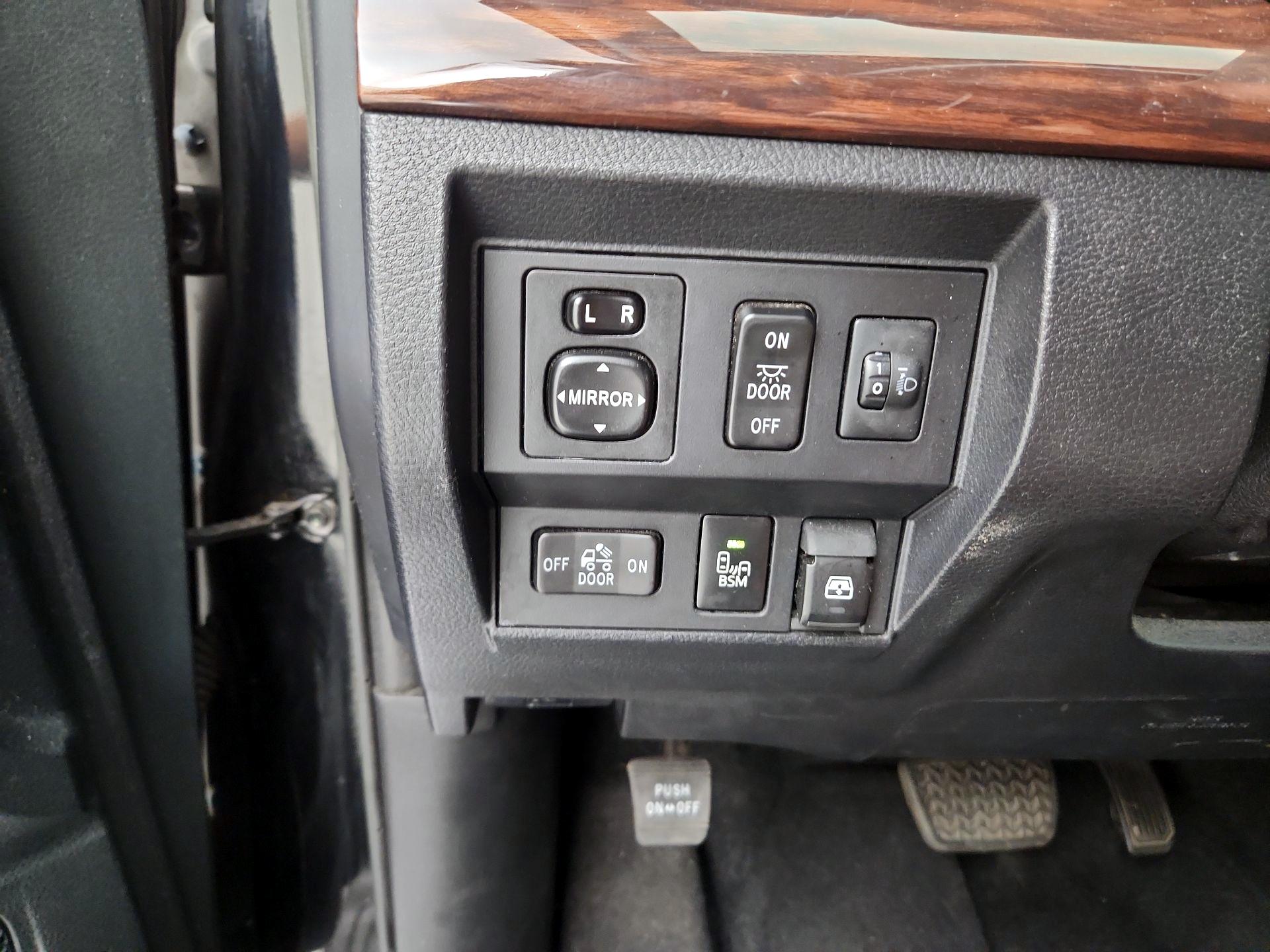 Thumbnail: 2017 Toyota Tundra - 13