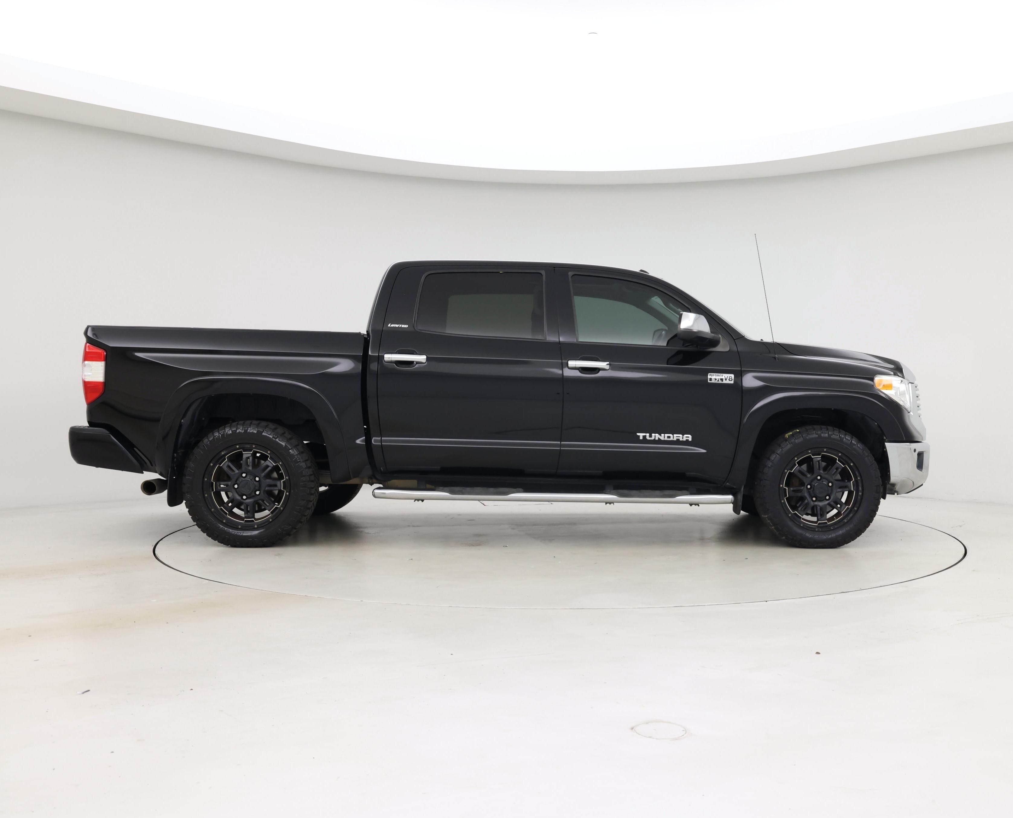 Thumbnail: 2017 Toyota Tundra - 7