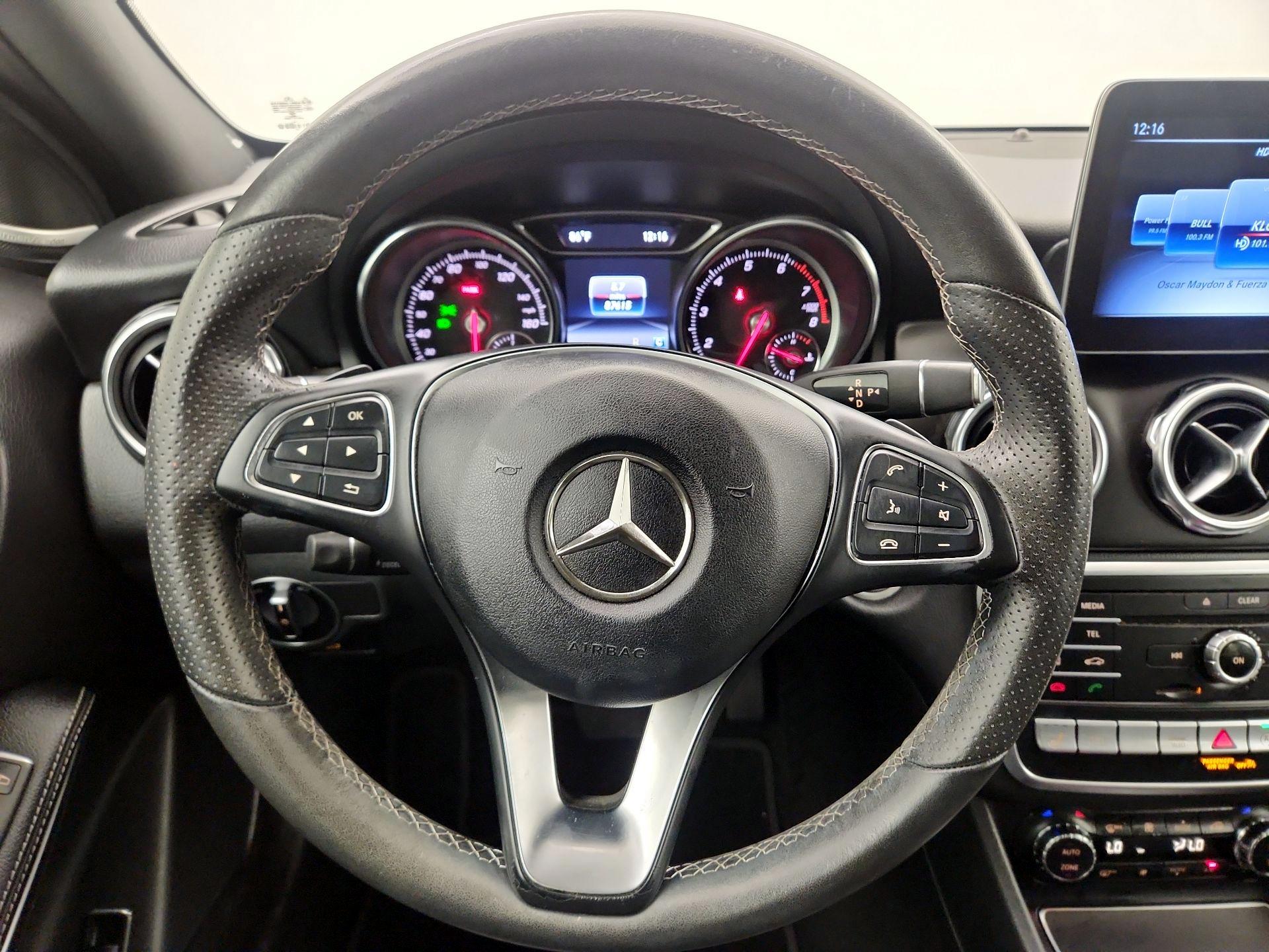 Thumbnail: 2018 Mercedes-Benz GLA - 10