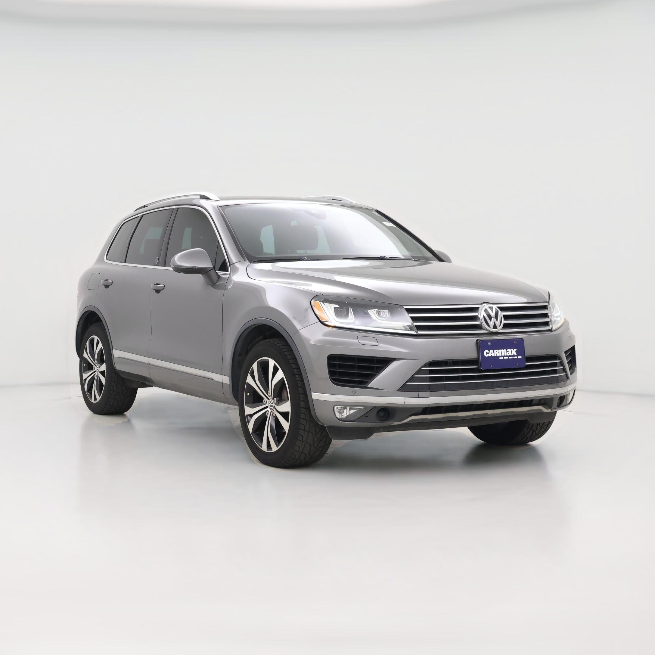 Thumbnail: 2017 Volkswagen Touareg - 1