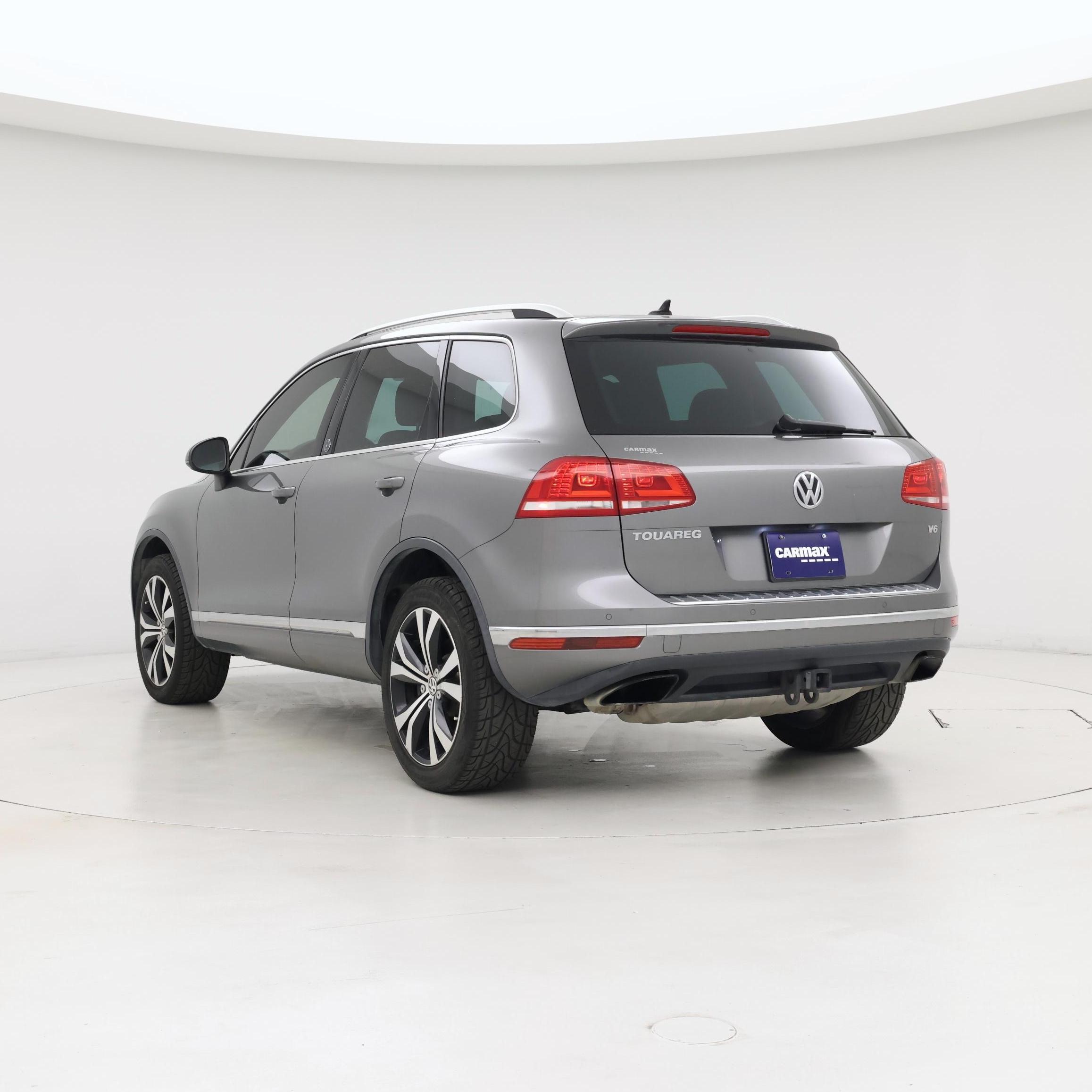 Thumbnail: 2017 Volkswagen Touareg - 2