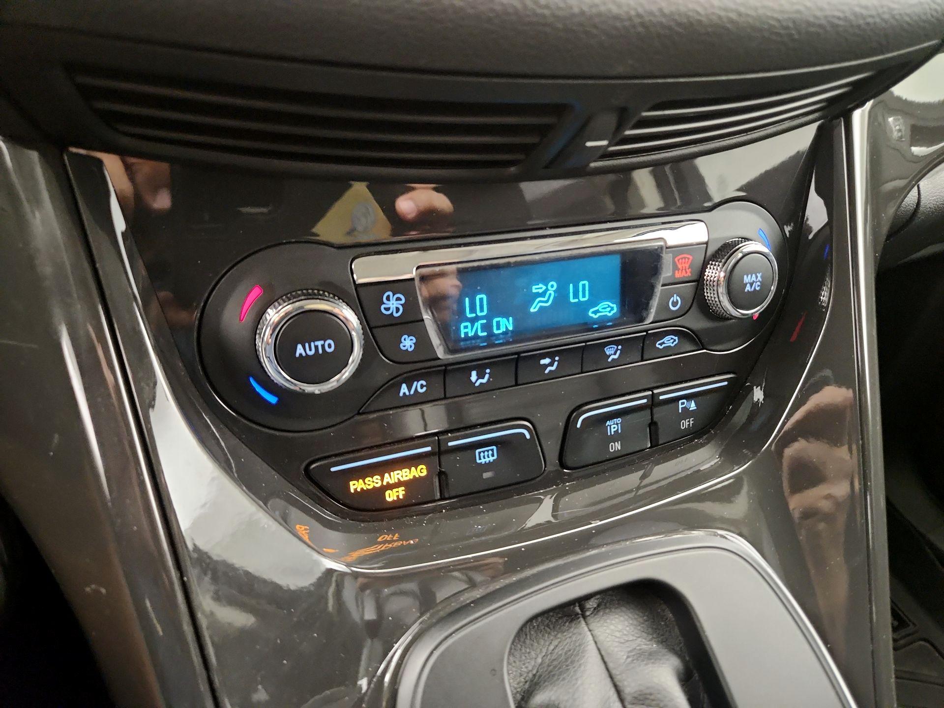 Thumbnail: 2016 Ford Escape - 17