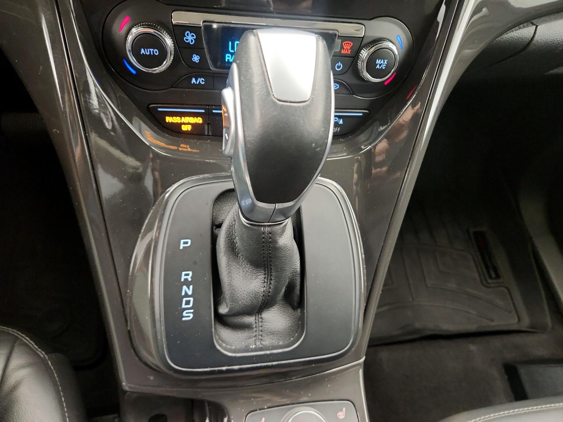 Thumbnail: 2016 Ford Escape - 18