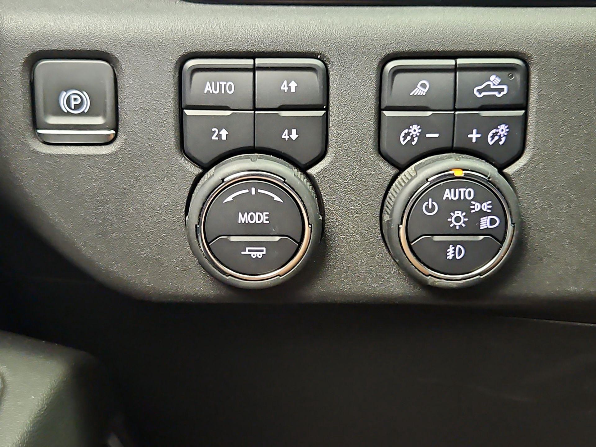 Thumbnail: 2023 Chevrolet Silverado 1500 - 13