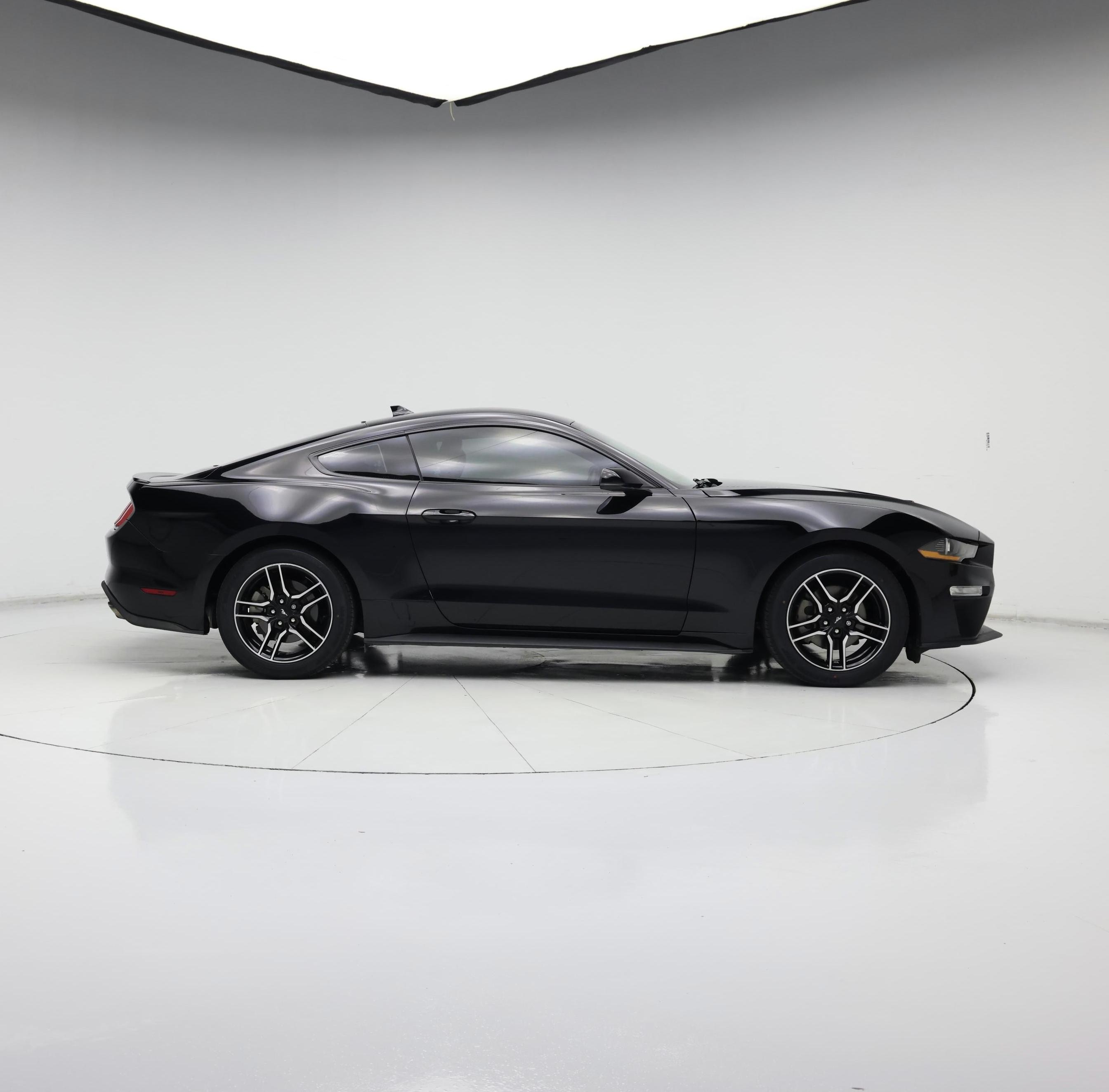 Thumbnail: 2022 Ford Mustang - 7