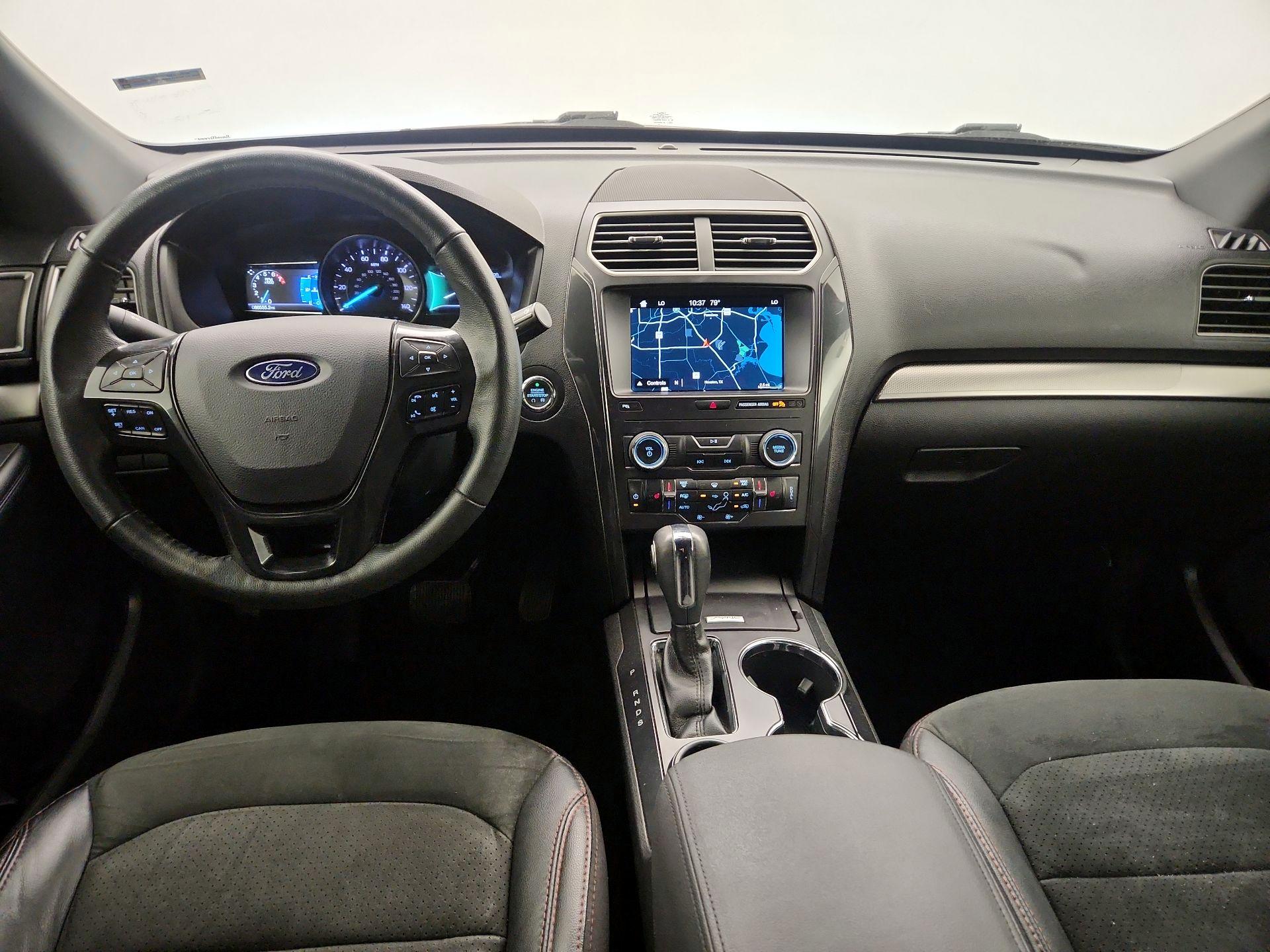 Thumbnail: 2019 Ford Explorer - 9