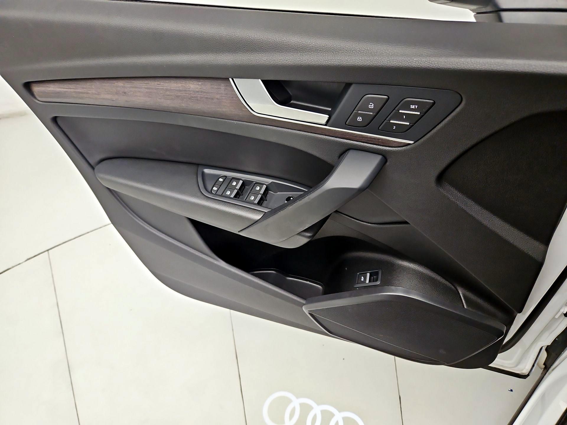 Thumbnail: 2021 Audi Q5 - 12