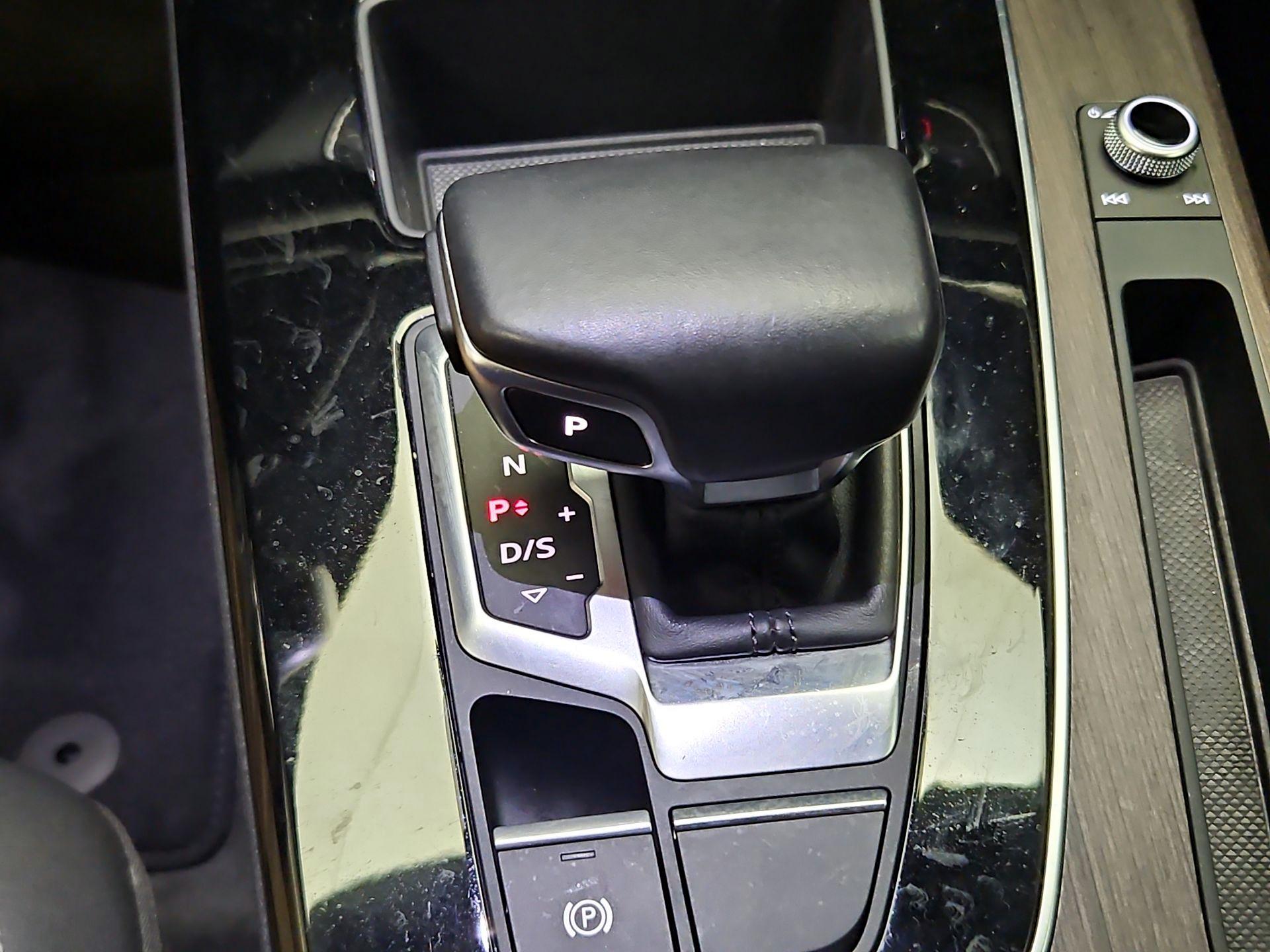 Thumbnail: 2021 Audi Q5 - 18