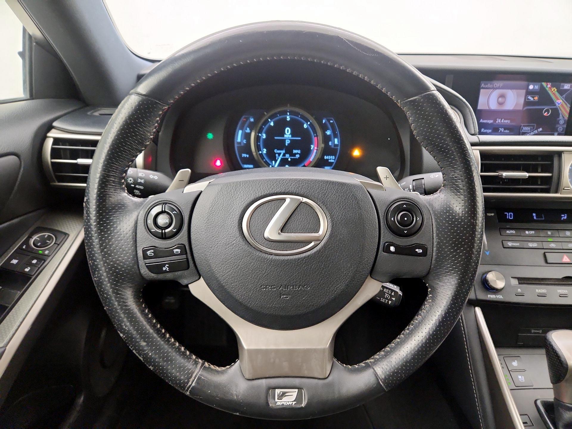 Thumbnail: 2015 Lexus IS - 10