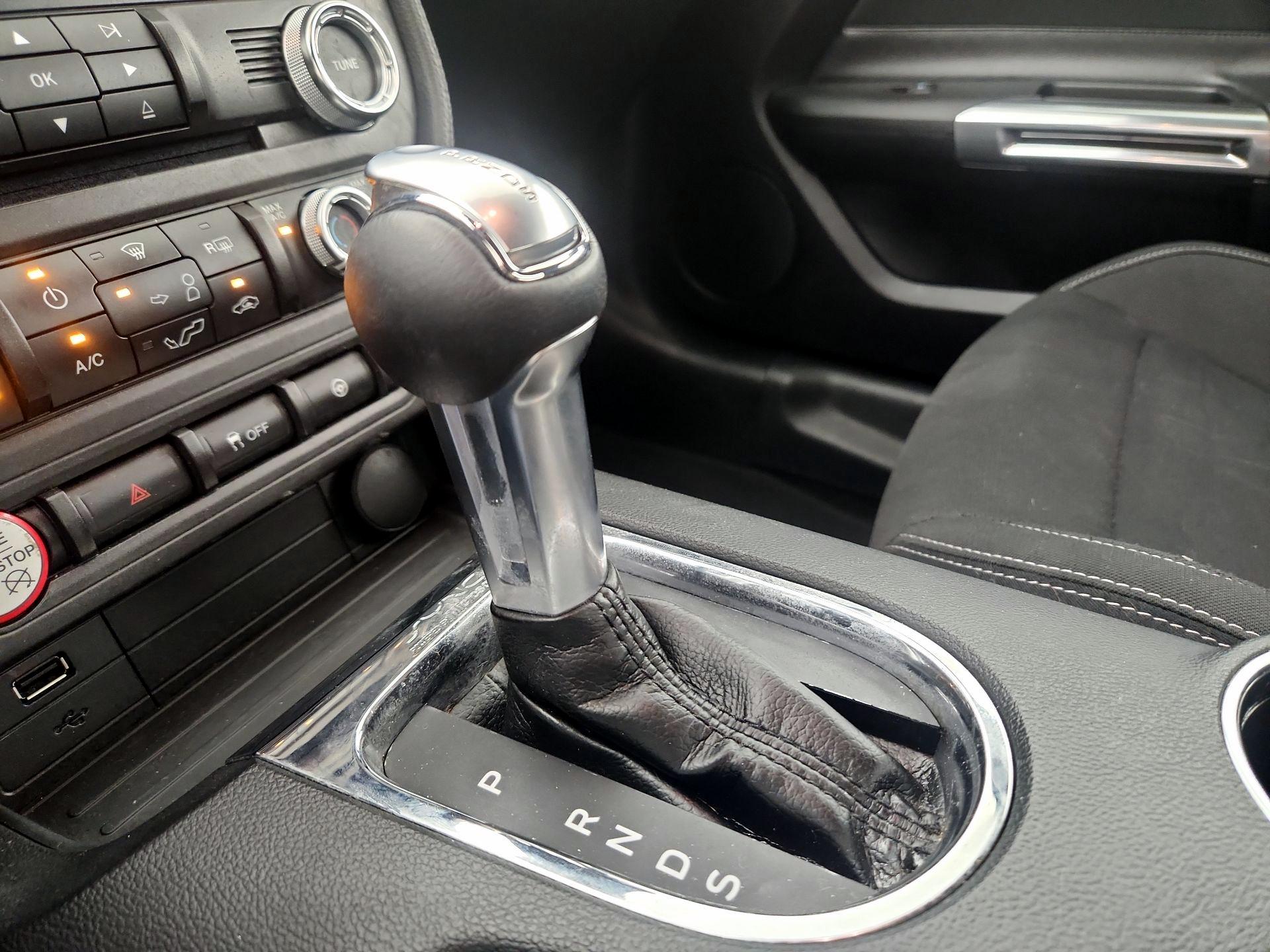 Thumbnail: 2015 Ford Mustang - 15