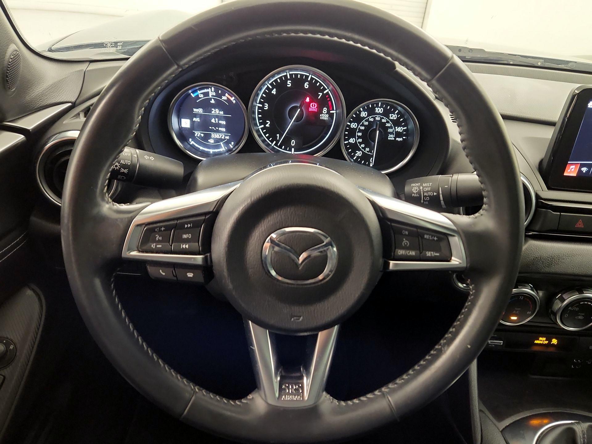 Thumbnail: 2021 Mazda MX-5 Miata - 10