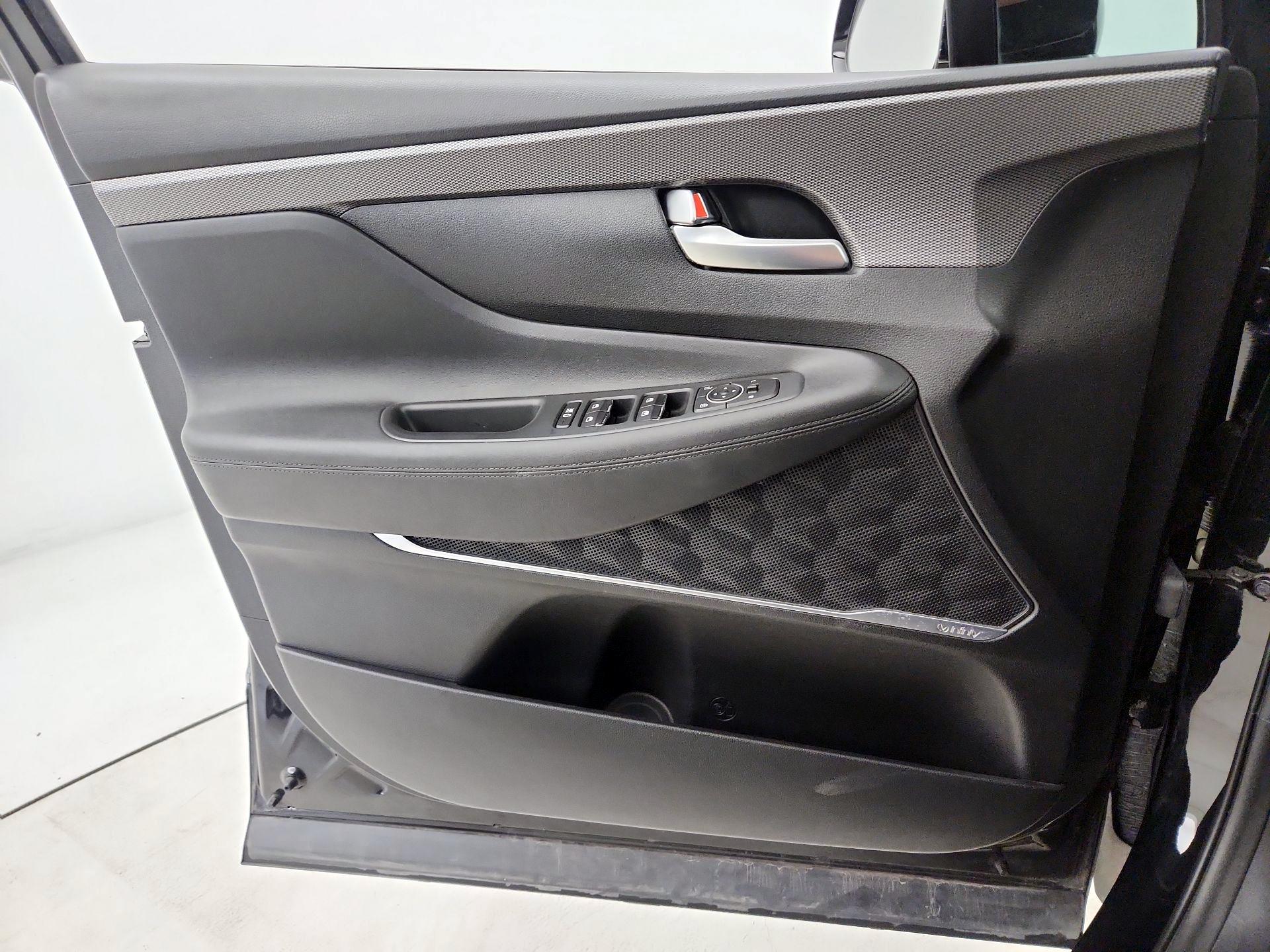 Thumbnail: 2019 Hyundai Santa Fe - 12