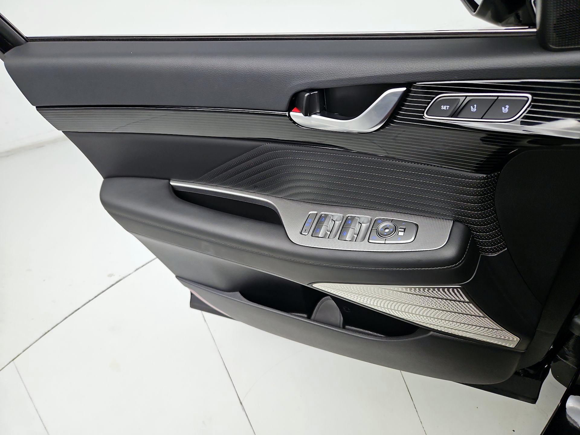 Thumbnail: 2025 Hyundai Palisade - 12