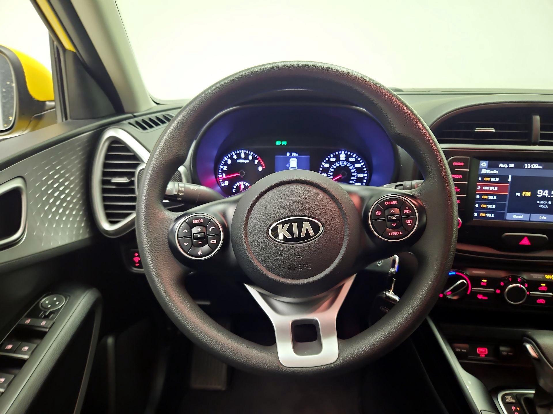 Thumbnail: 2020 Kia Soul - 10