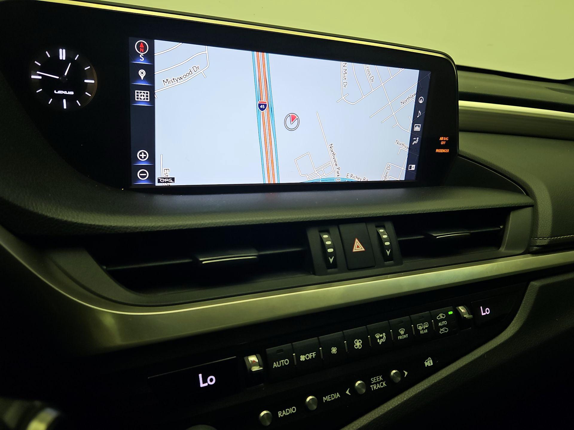 Thumbnail: 2019 Lexus ES - 14