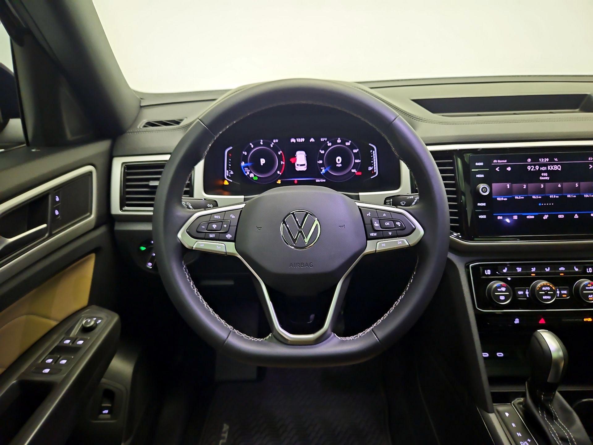 Thumbnail: 2022 Volkswagen Atlas - 10