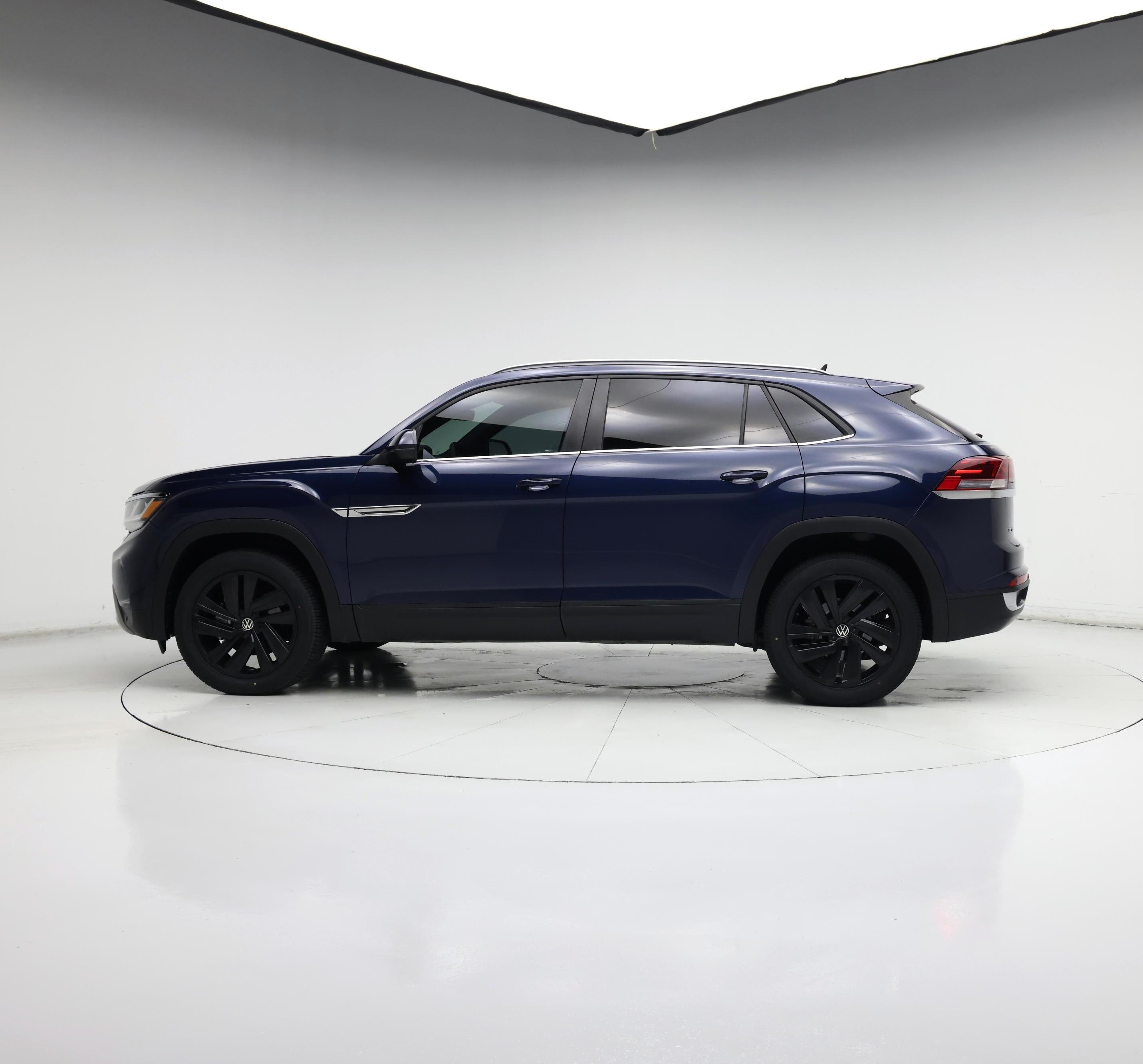 Thumbnail: 2022 Volkswagen Atlas - 3