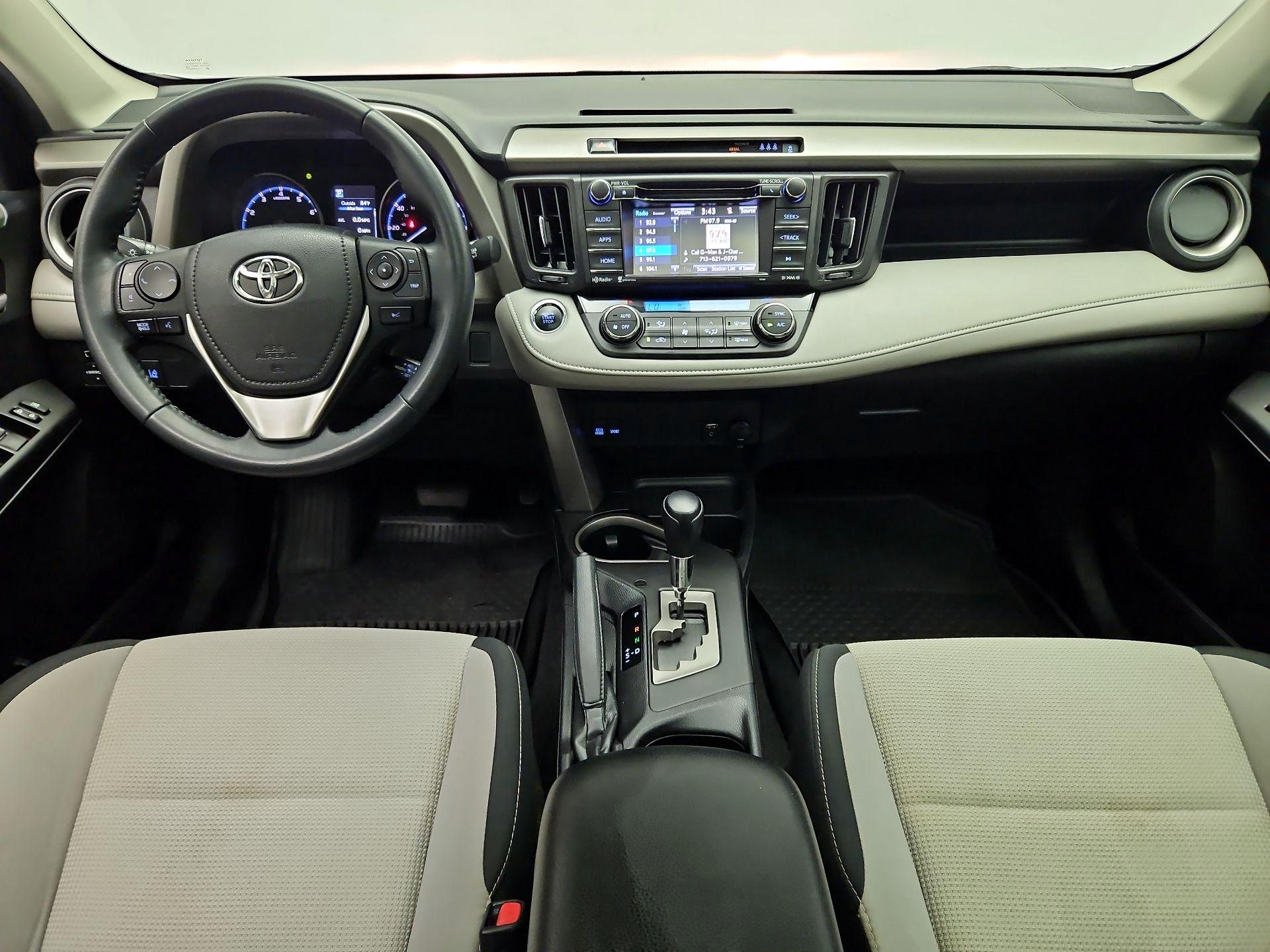 Thumbnail: 2018 Toyota RAV4 - 9