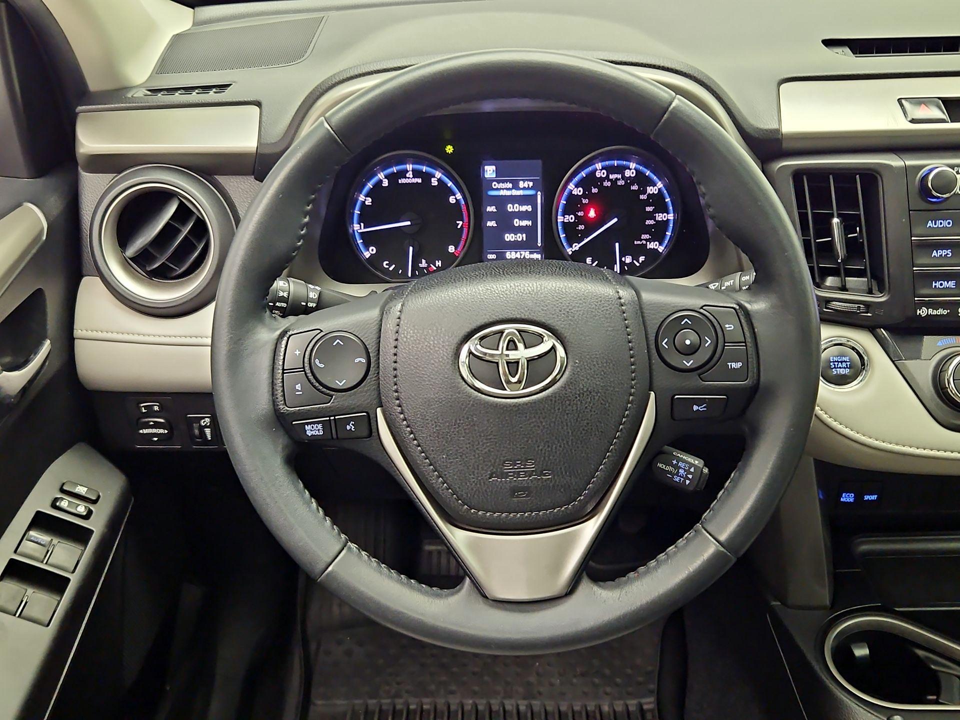 Thumbnail: 2018 Toyota RAV4 - 10
