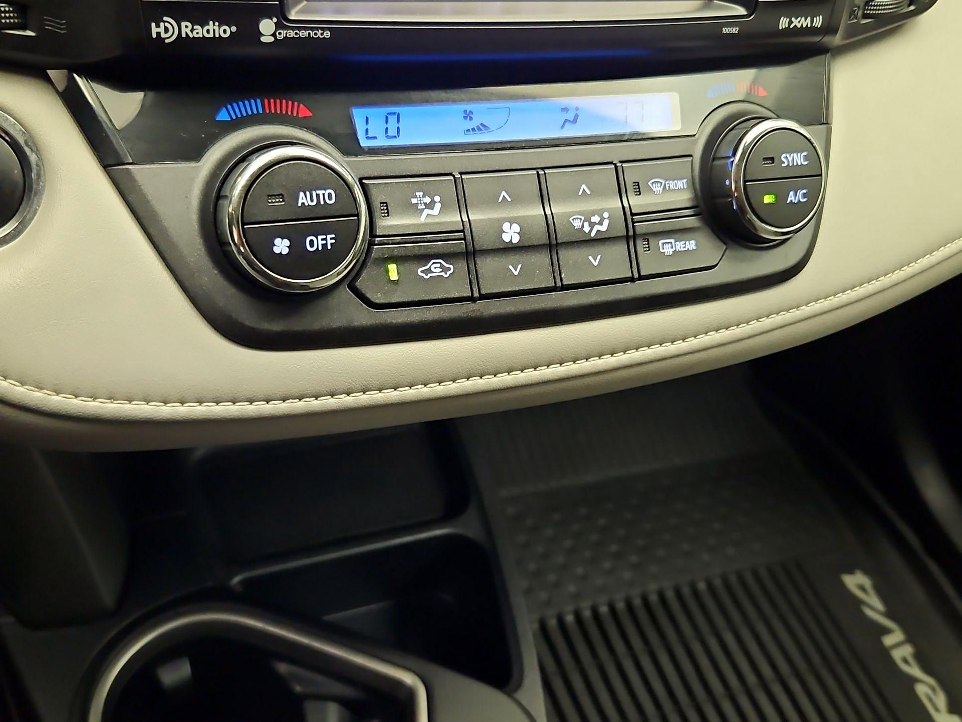 Thumbnail: 2018 Toyota RAV4 - 16
