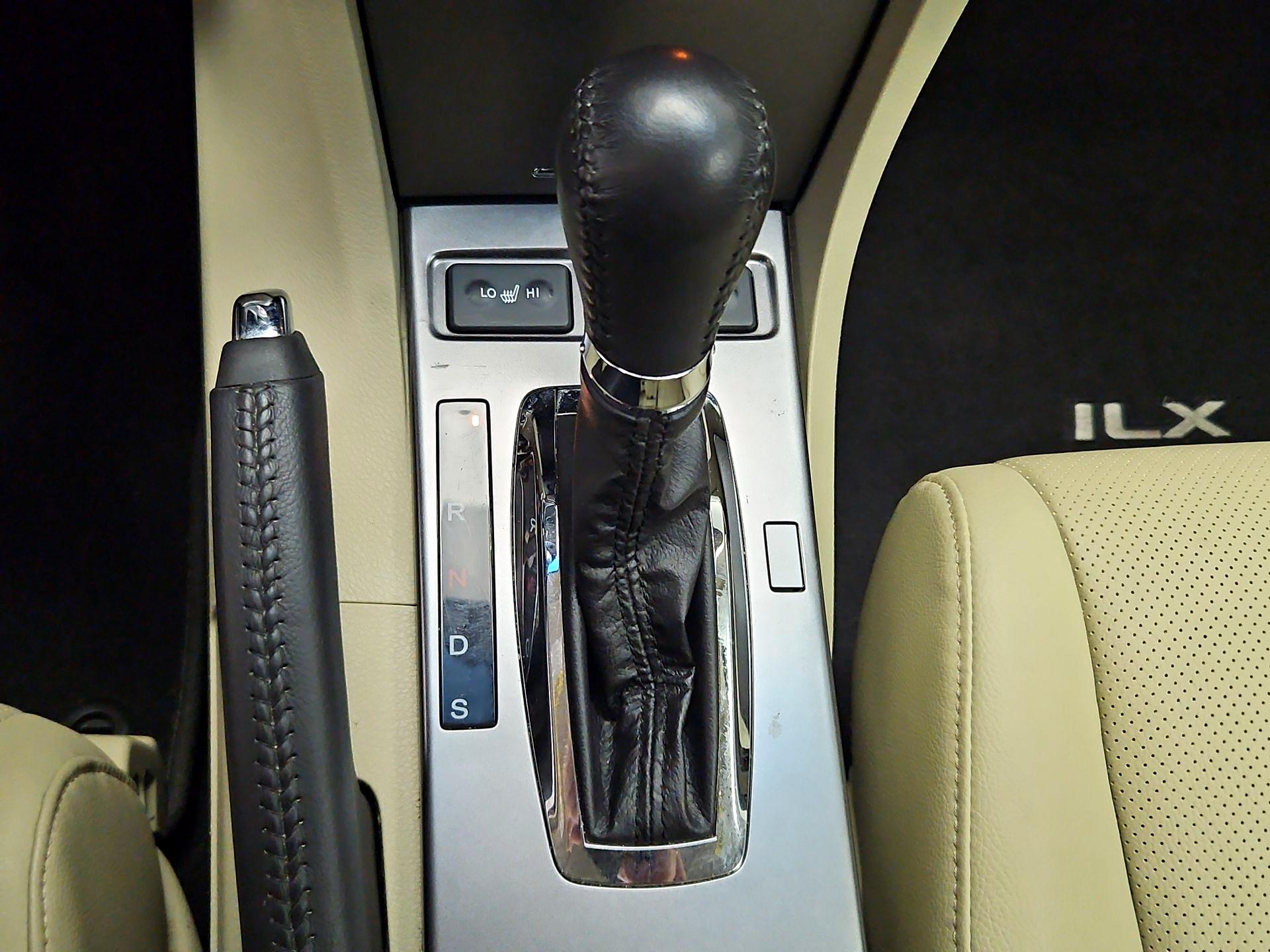 Thumbnail: 2015 Acura ILX - 18