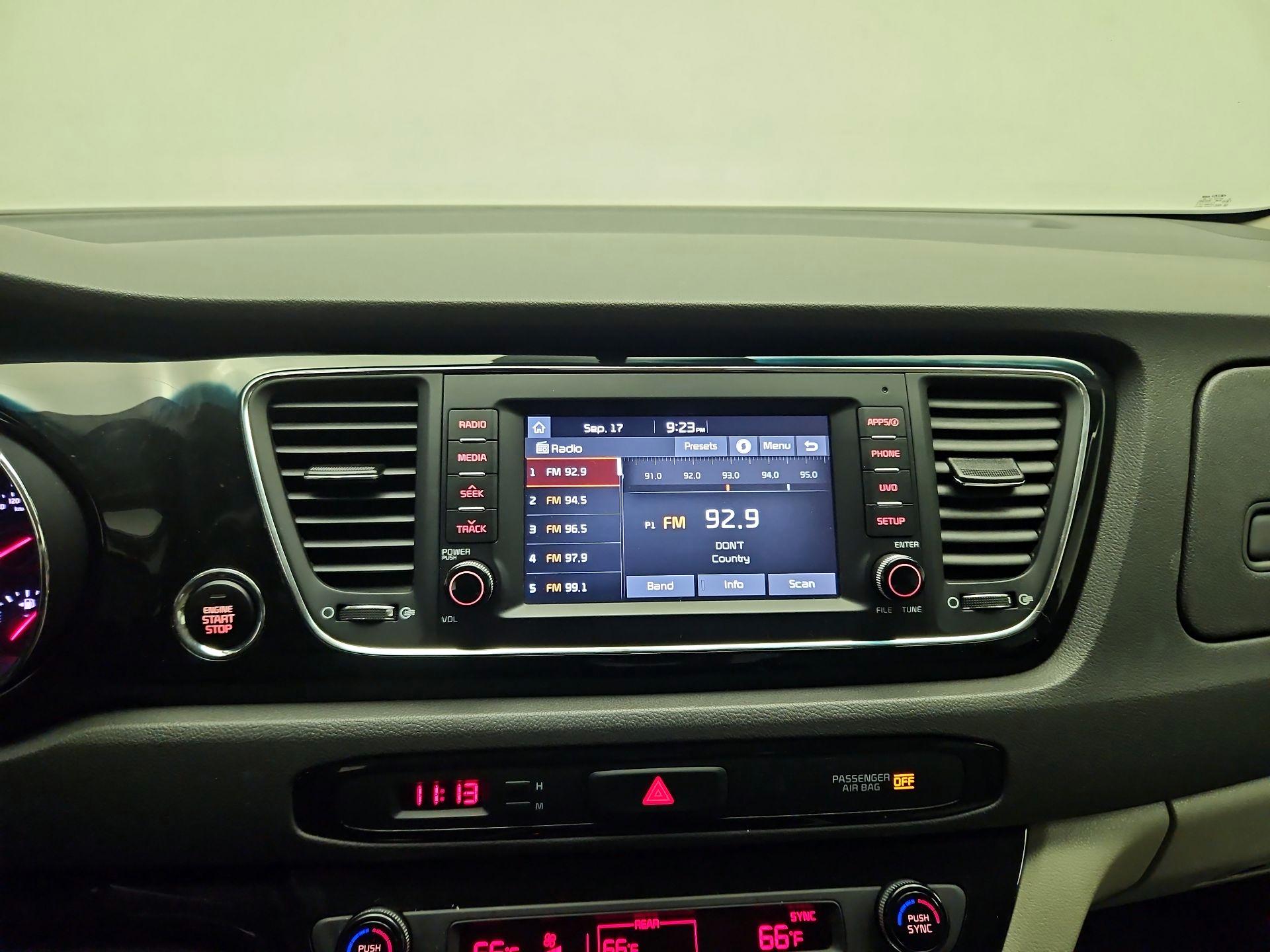 Thumbnail: 2018 Kia Sedona - 14