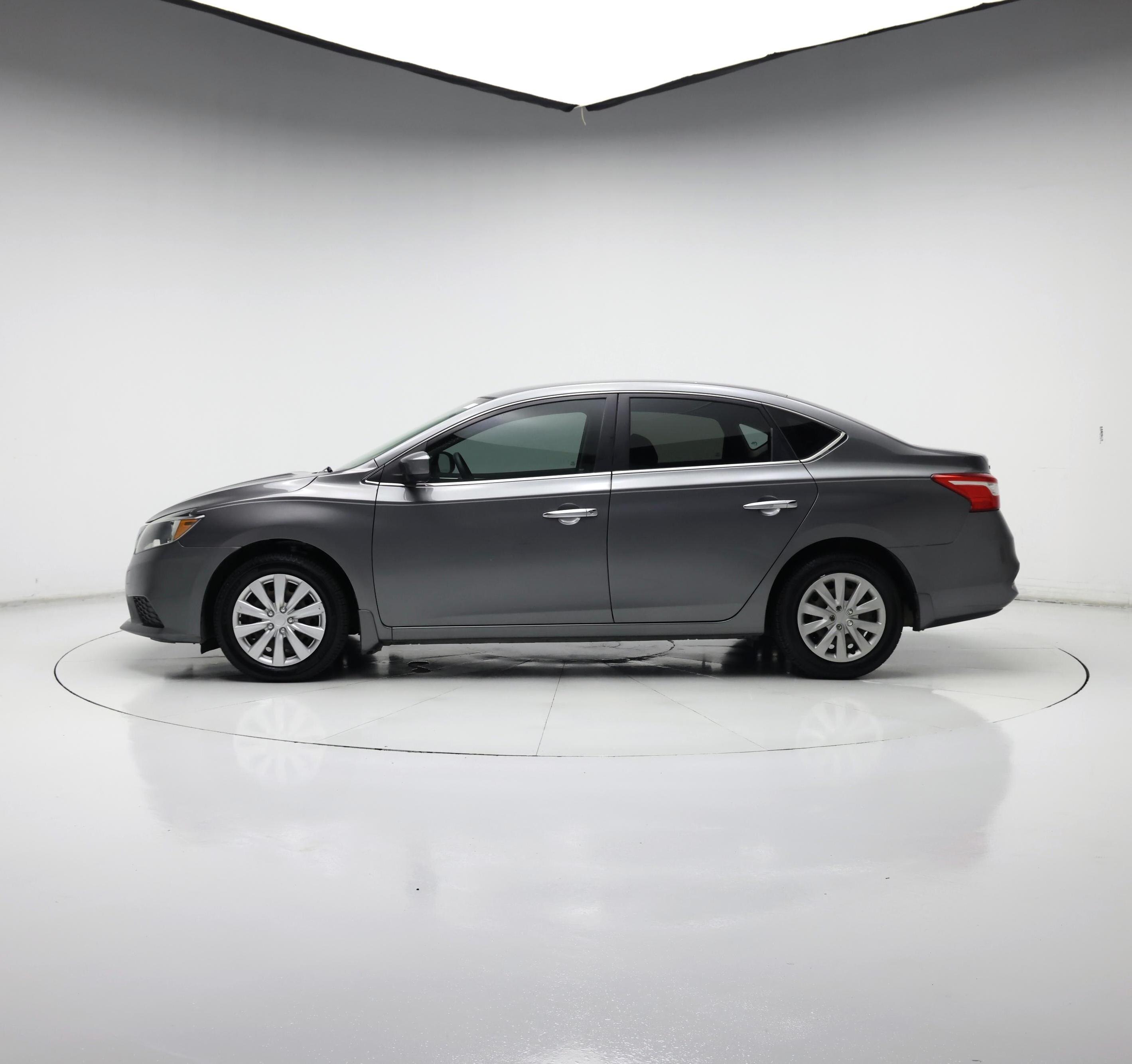 Thumbnail: 2016 Nissan Sentra - 3
