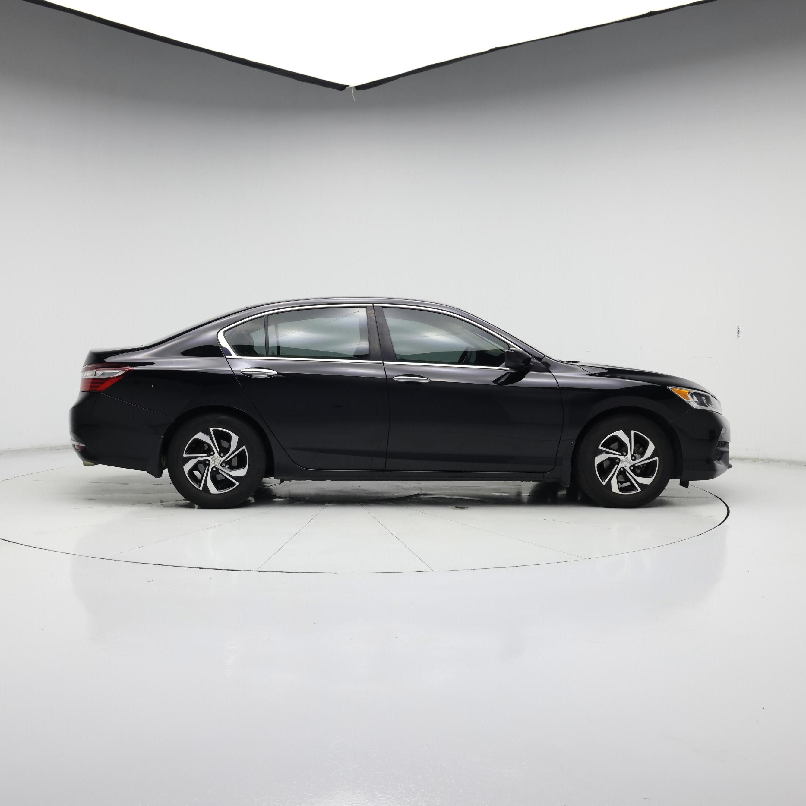 Thumbnail: 2017 Honda Accord - 7
